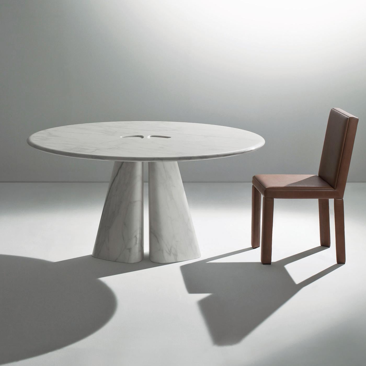 Modern Raja Round Table by Bartoli Design