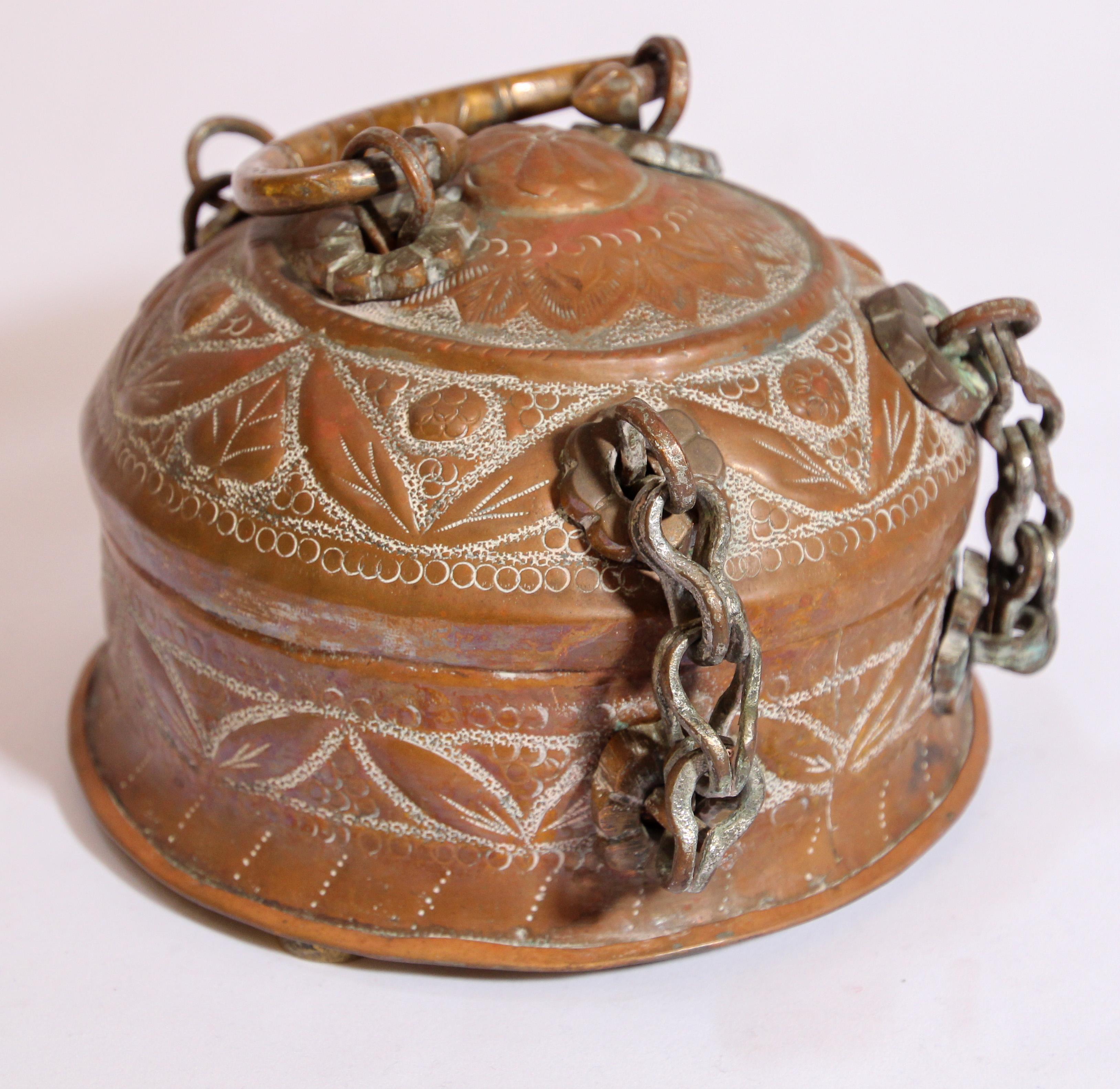 19th Century Rajasthani Decorative Brass Lidded Betel Caddy Box For Sale