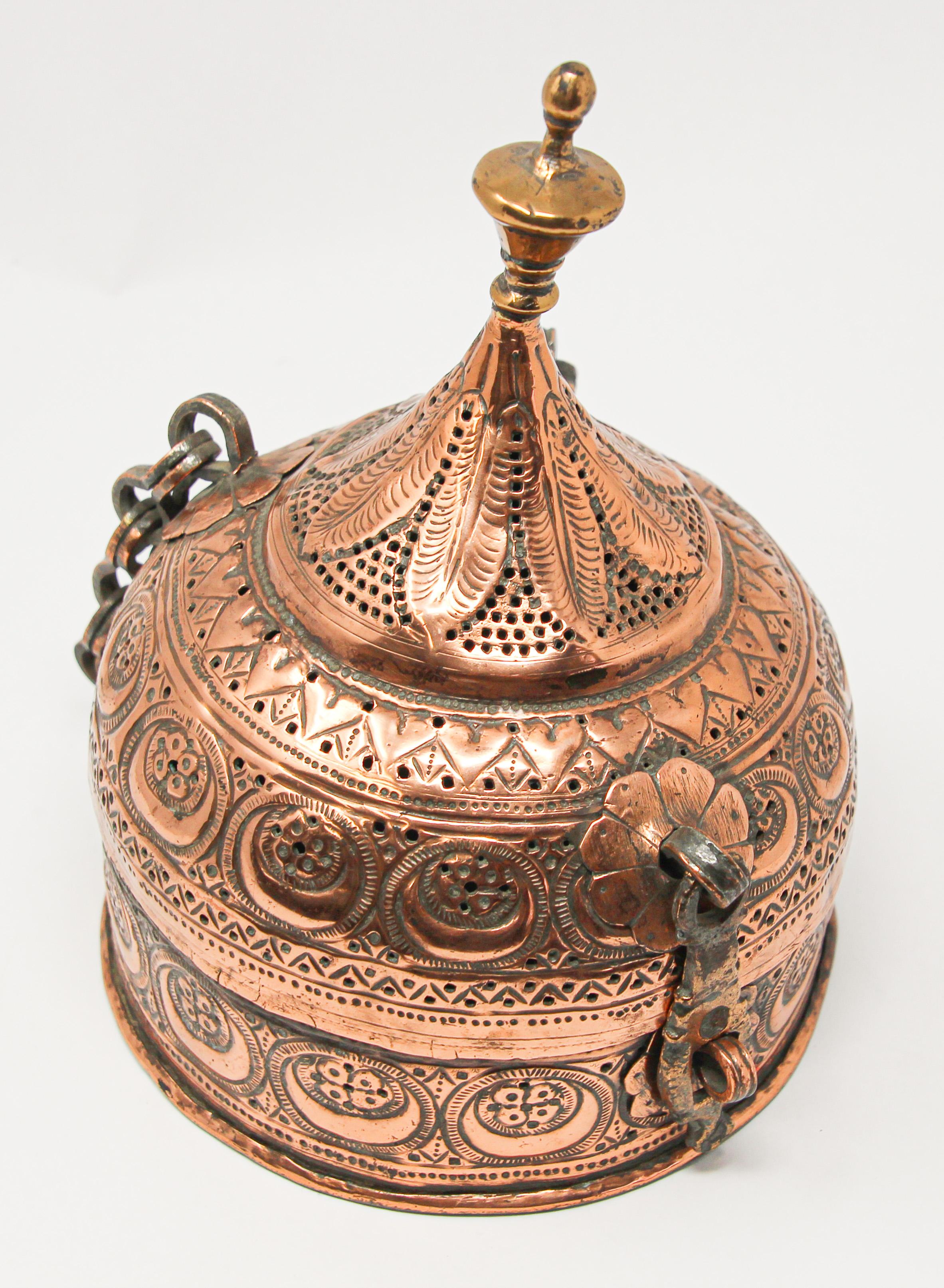 19th Century Rajasthani Mughal Decorative Copper Lidded Betel Spice Pandan Caddy Box For Sale