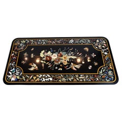 Top de table en granit Pietra Dura du Rajasthan avec incrustation de pierres semi-précieuses