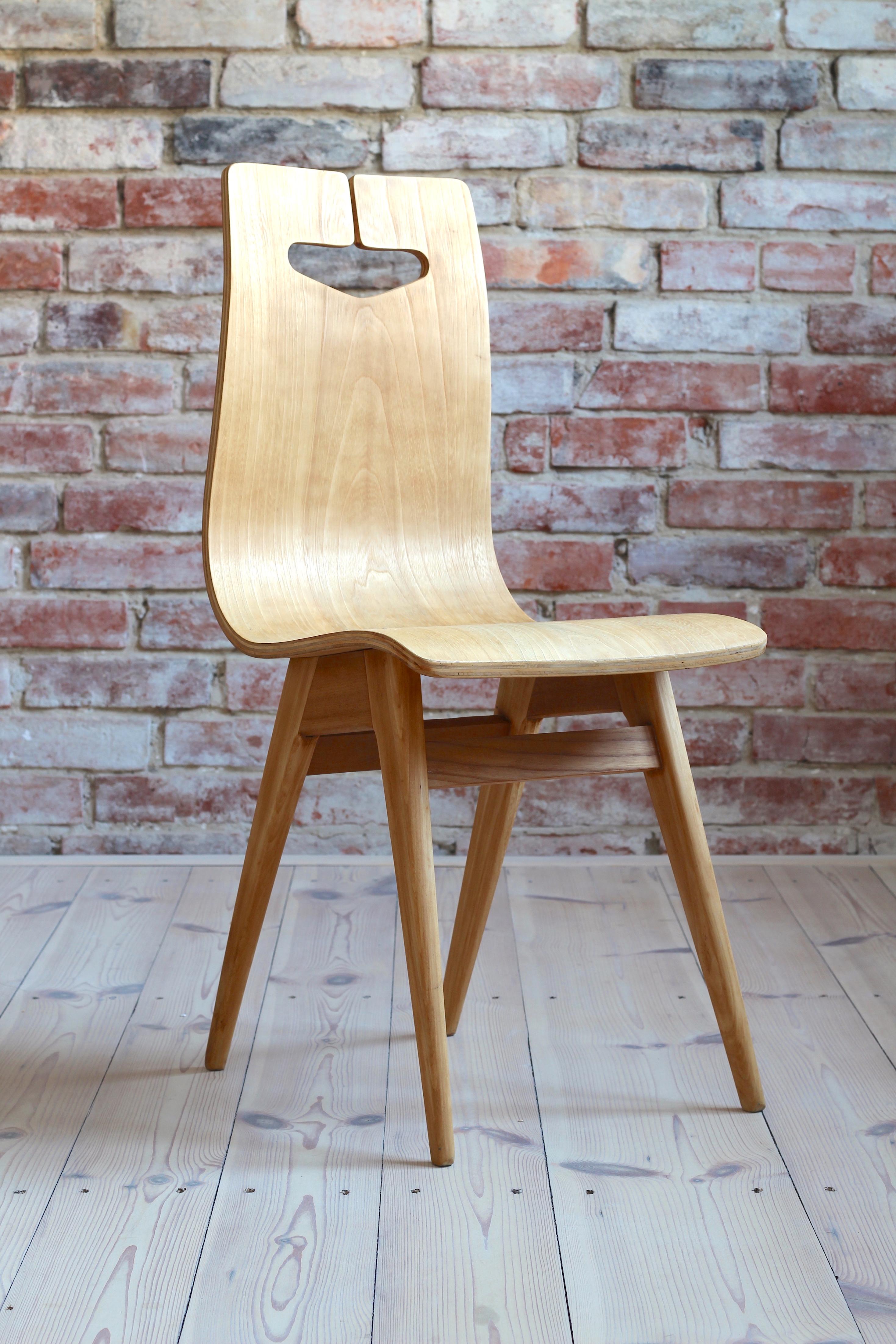 Mid-Century Modern Rajmund Hałas Chairs for Bydgoskie Fabryki Mebli, 1960s, Plywood, Ash Veneer