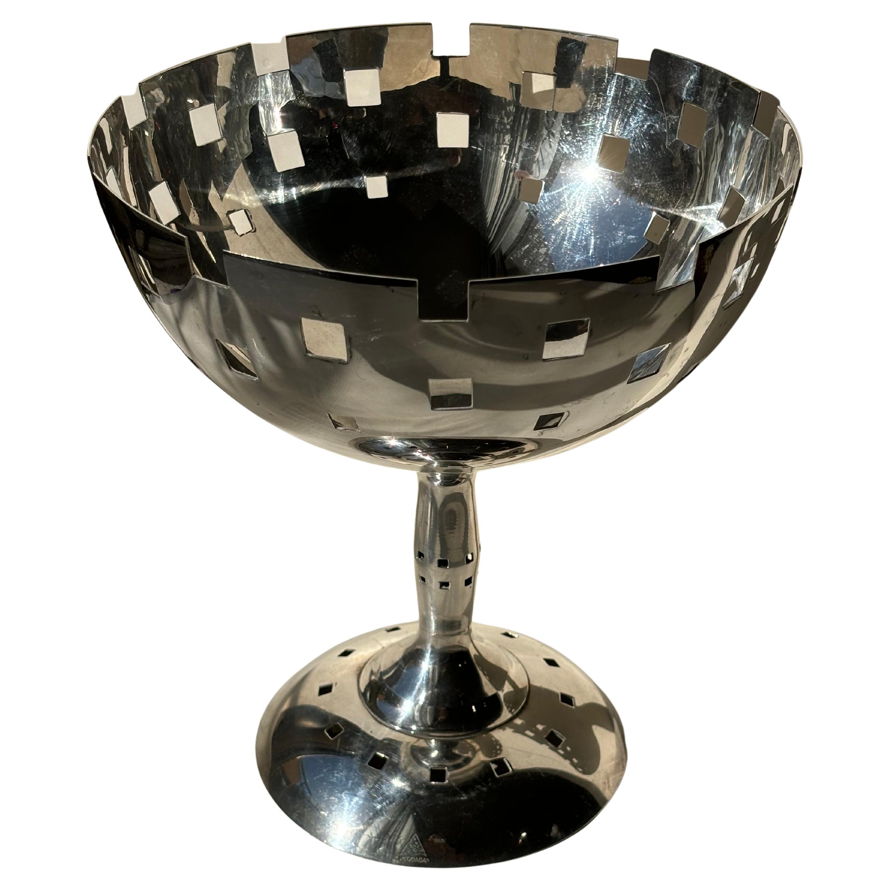 Raju Peddada  large silver footed bowl / Tazza  name "Amfortas" For Sale