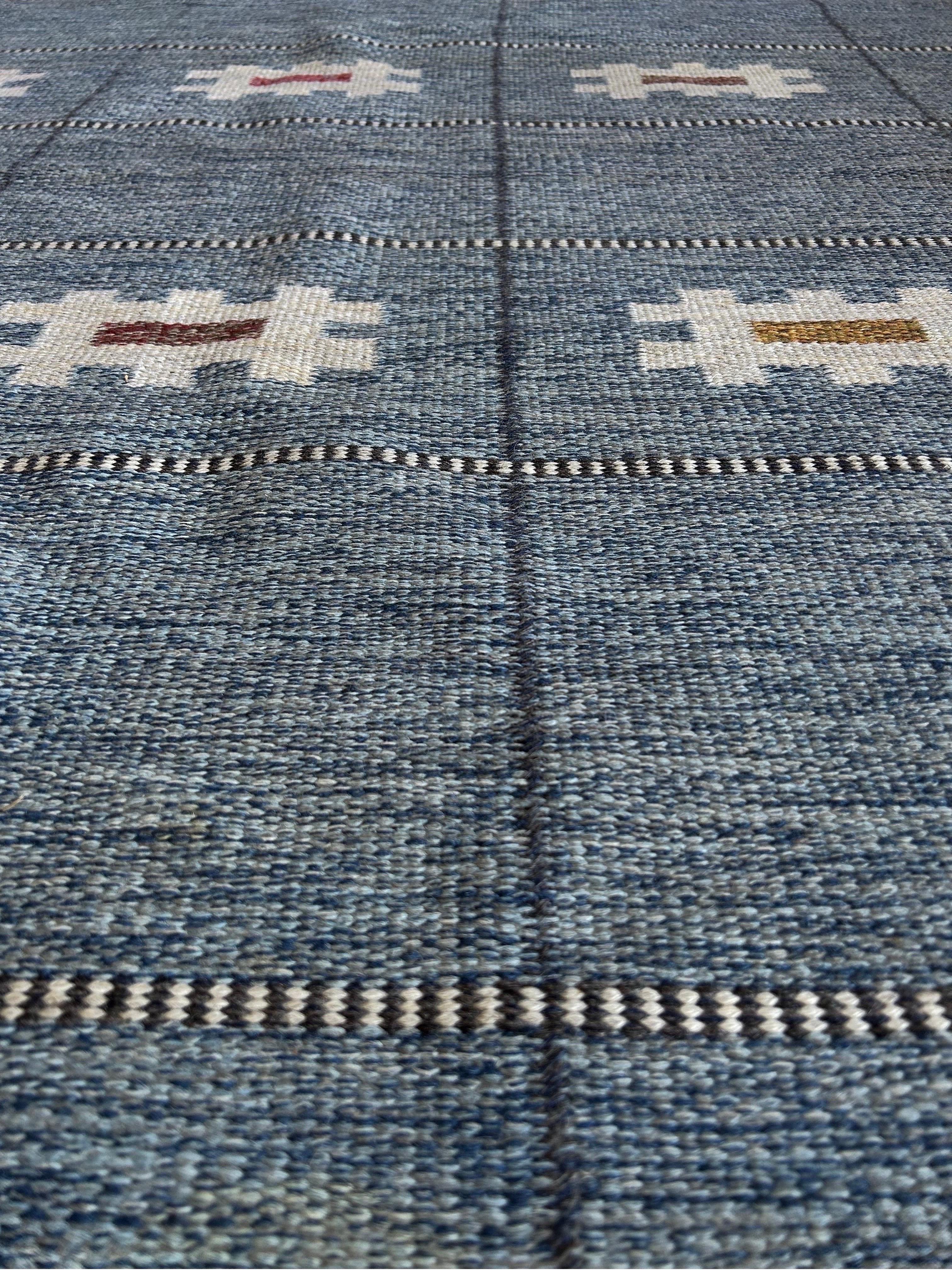 Rare flat weave by swedish designer Rakel Callander designed and made in Sweden in the 1950s.

The flat weave is in good beautiful original condition, the flat weave measures 247 in the height and 163cm in the width.

Carpets and rugs have been