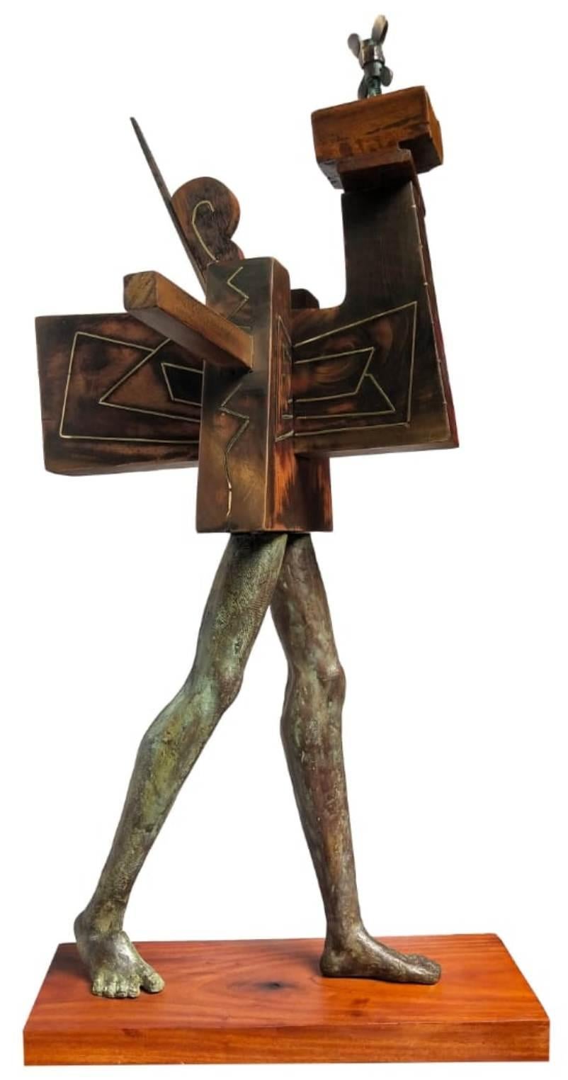 Rakesh Sadhak Figurative Sculpture – Upswing, Figuratives Werk aus Holz, Eisen und Metall des zeitgenössischen indischen Künstlers „In Stock“