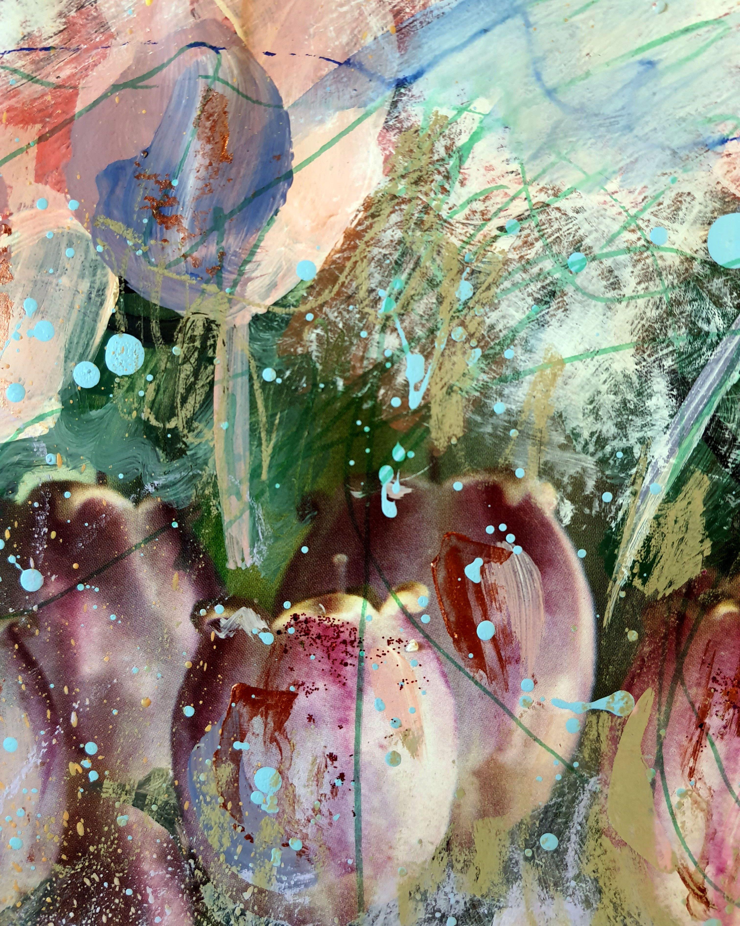 Sie erhalten es gerollt, in einer Tube.
In dieser lebendigen Mischung aus Pastellkreide, Bleistift und Tinte habe ich einen Gefühlszustand eingefangen, der die menschliche Erfahrung anspricht. Die Einflüsse der Pop-Art verschmelzen mit dem