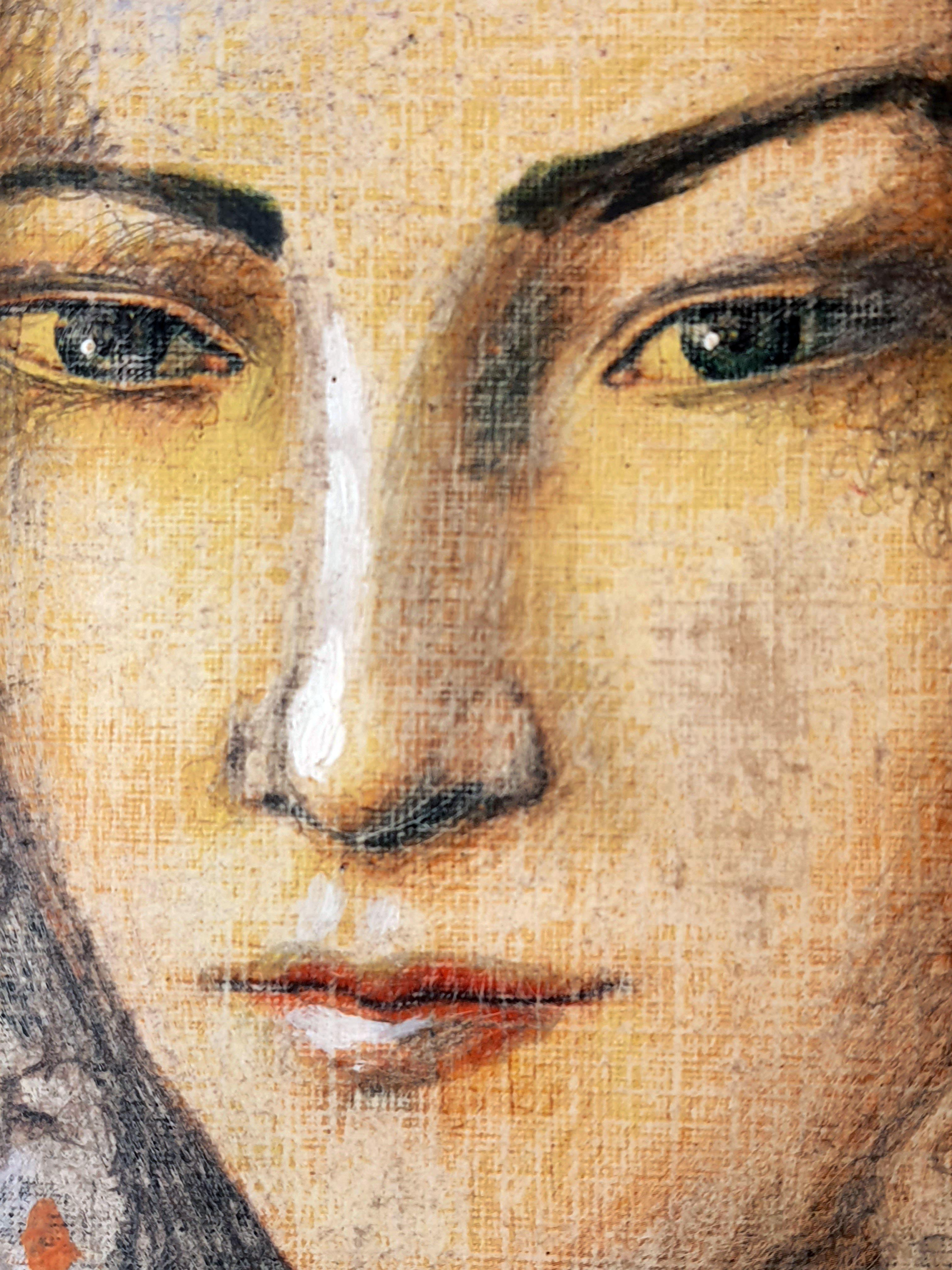 Bei der Anfertigung dieser Zeichnung habe ich Pastellkreide und Bleistift miteinander verwoben, um einen von Träumen geküssten Realismus zu schaffen. Surreales Geflüster durchwebt jeden Strich, während expressionistische Inbrunst in ihrem Blick