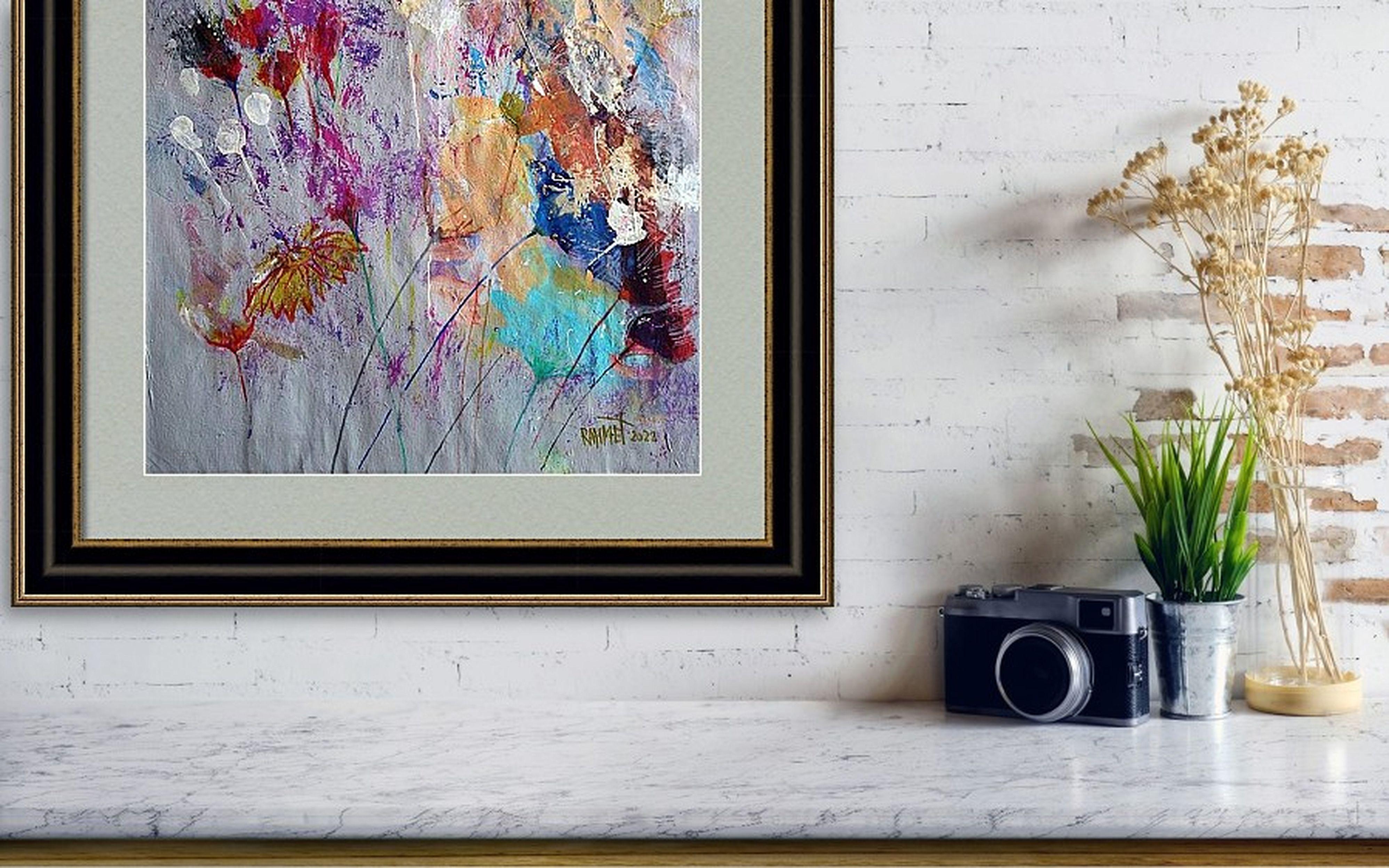 Fantasia con fiori 19 - Still-Life Painting Grigio di RAKHMET REDZHEPOV (RAMZI)