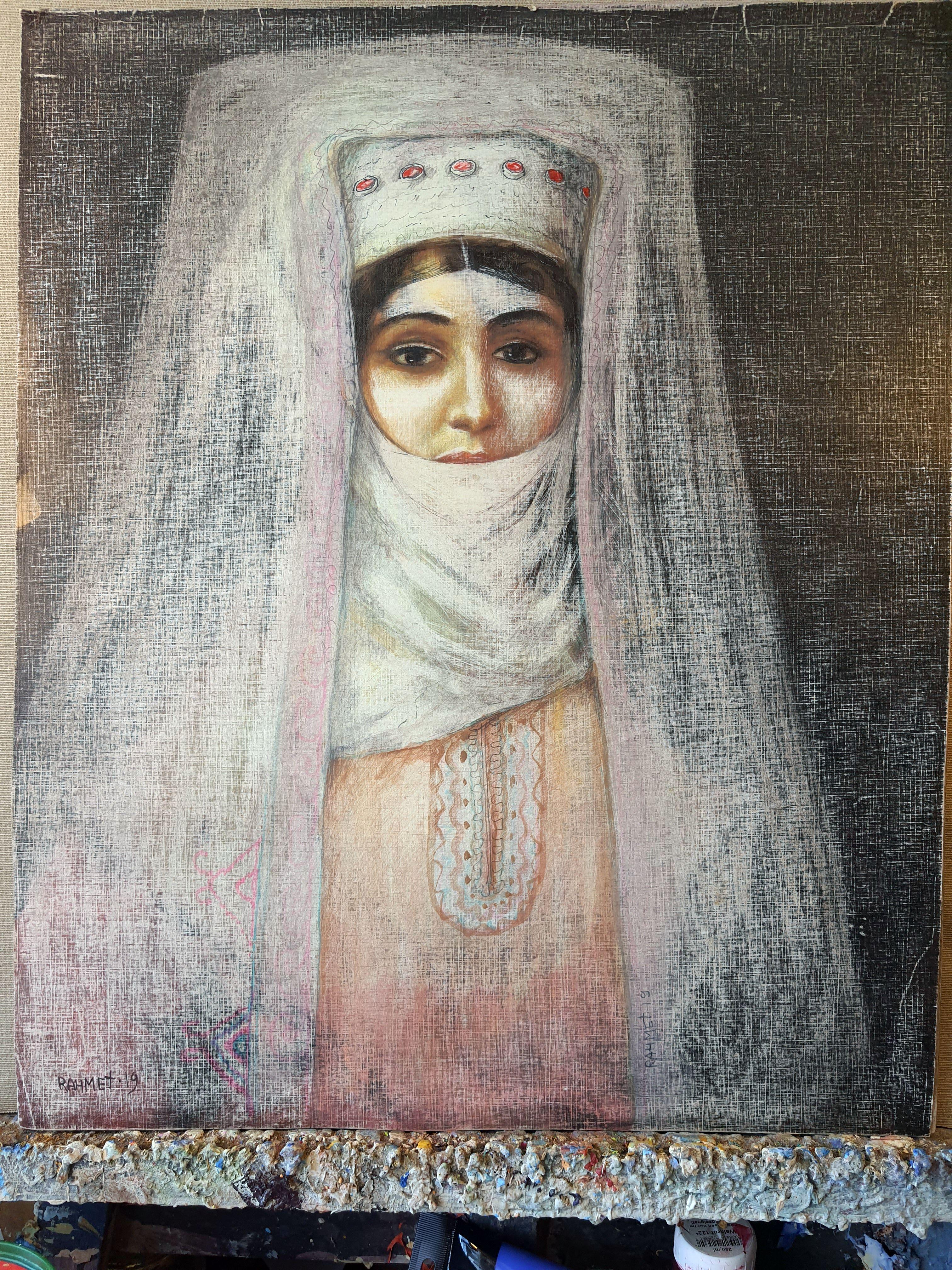 In questa opera d'arte ho esplorato lo sguardo umano utilizzando pastelli, matite e matite colorate, mescolando il realismo con tocchi surreali. Gli occhi, una finestra sull'anima, riflettono emozioni profonde, forse un desiderio o una profonda