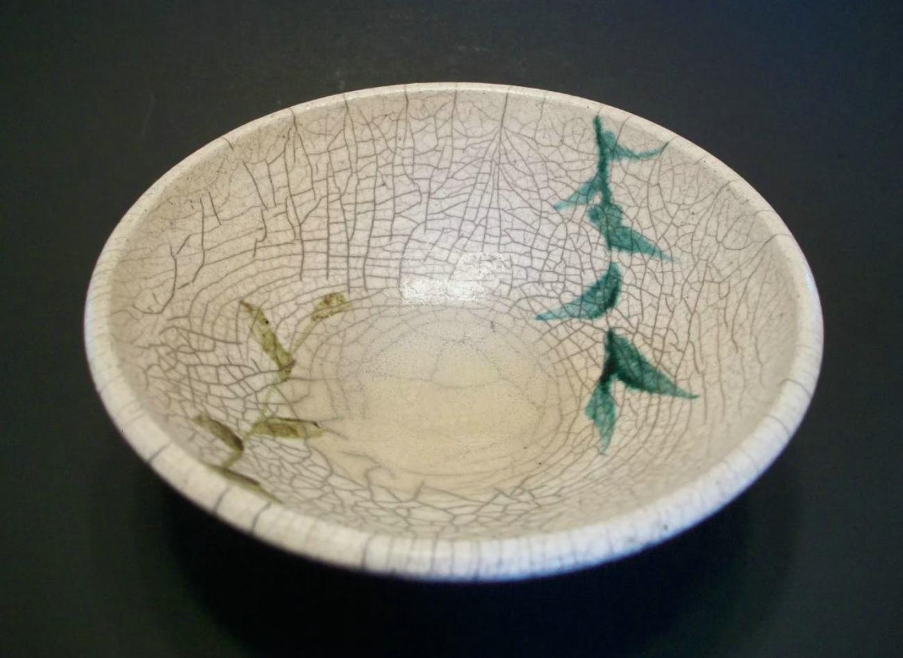 RAKU WARE - Small Glazed & Decorated Ceramic Bowl - Unsigned - Late 20th Century For Sale 2