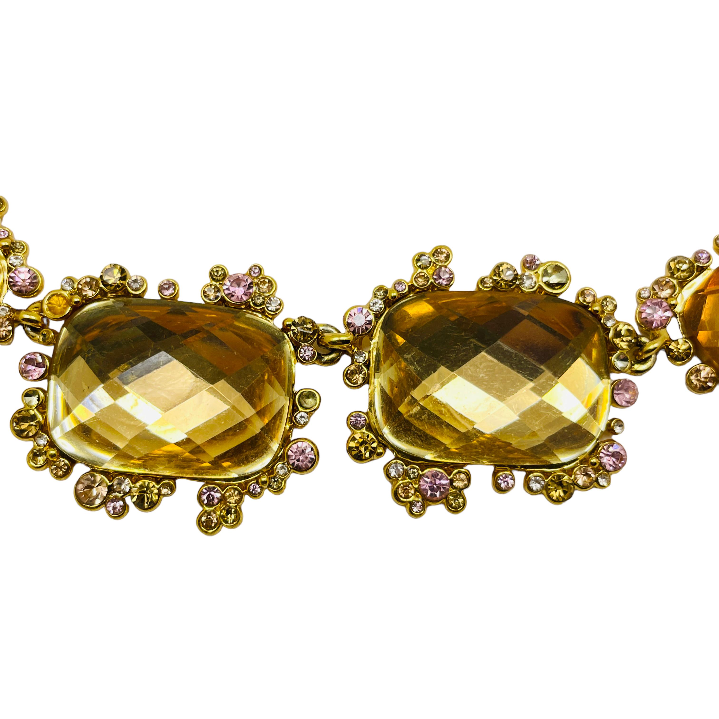 DETAILS

• signed RALPH LAUREN

• gold tone with glass

• vintage designer necklace
  

MEASUREMENTS  

•

CONDITION

•  very good vintage condition with minimal signs of wear 

 Sku 32

❤️❤️   VINTAGE DESIGNER JEWELRY   ❤️❤️

❤️❤️  ALEXANDER’S