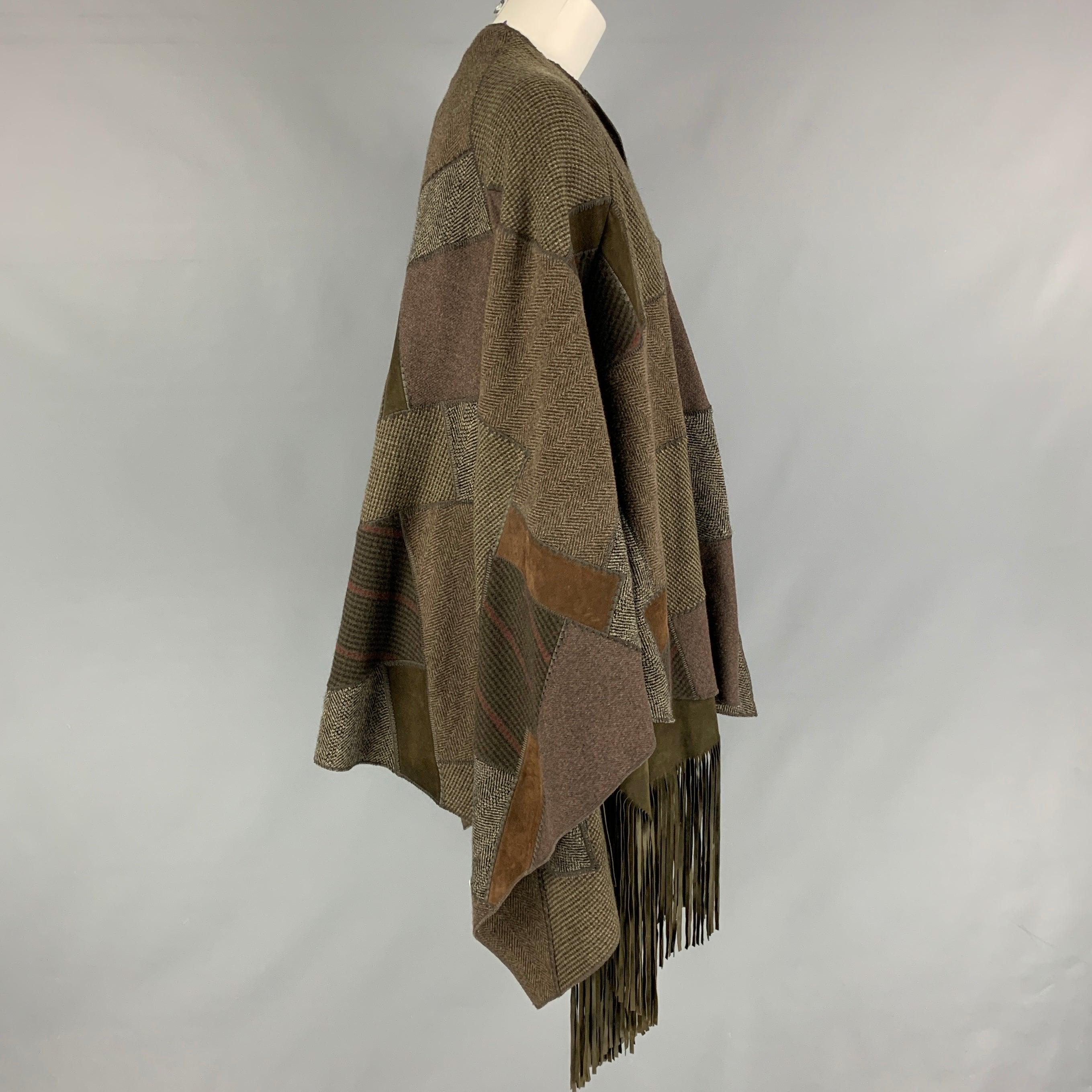 RALPH LAUREN 2016 Carlotta Olive Brown Wool Suede Fringe Patchwork Poncho In Good Condition For Sale In San Francisco, CA
