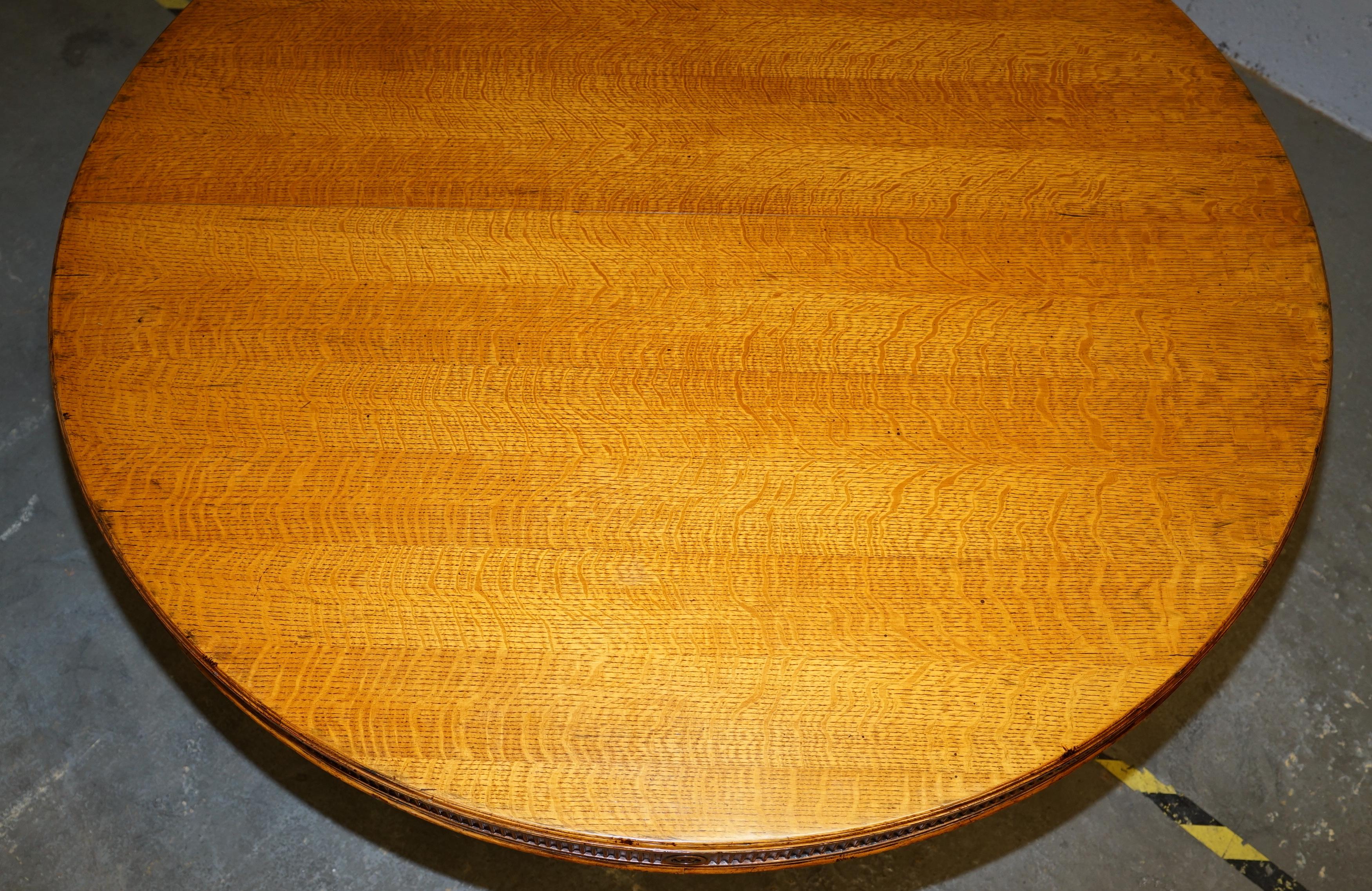10 person dining table round