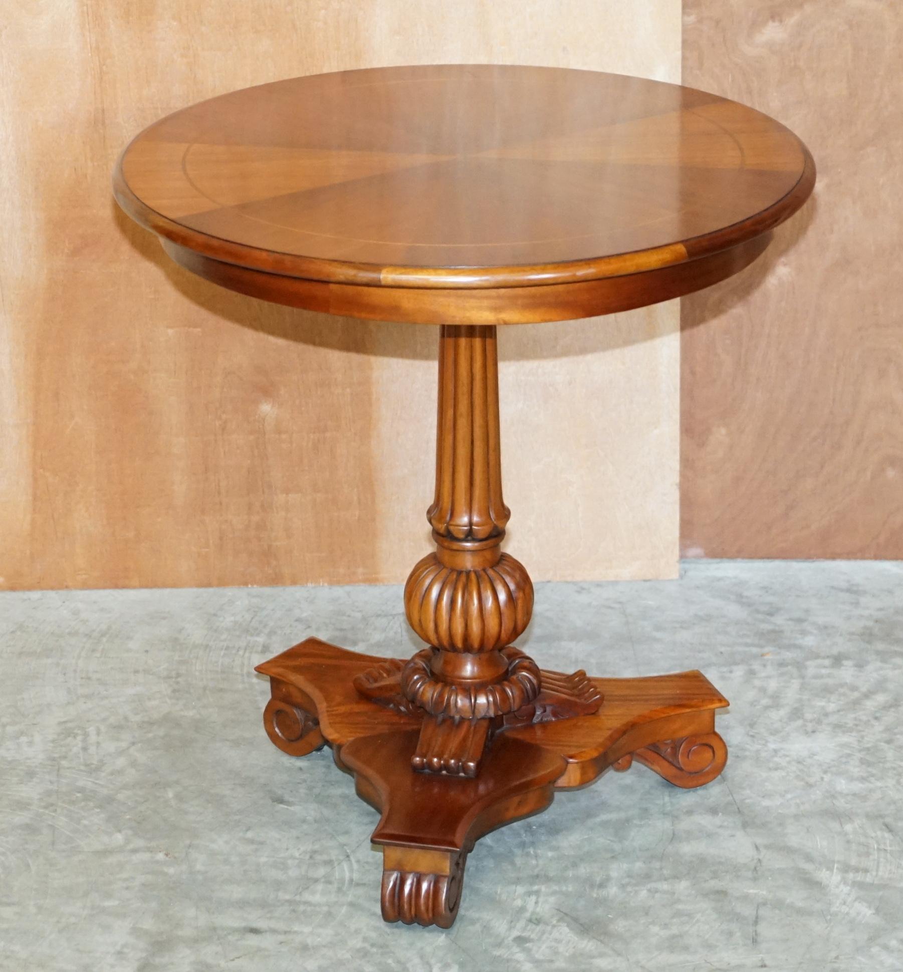 We are delighted to offer this lovely Ralph Lauren American Mahogany William IV style large side or occasional table

A very good looking, well made and decorative piece, ideally suited as large lamp table with a nice picture frame and glass of