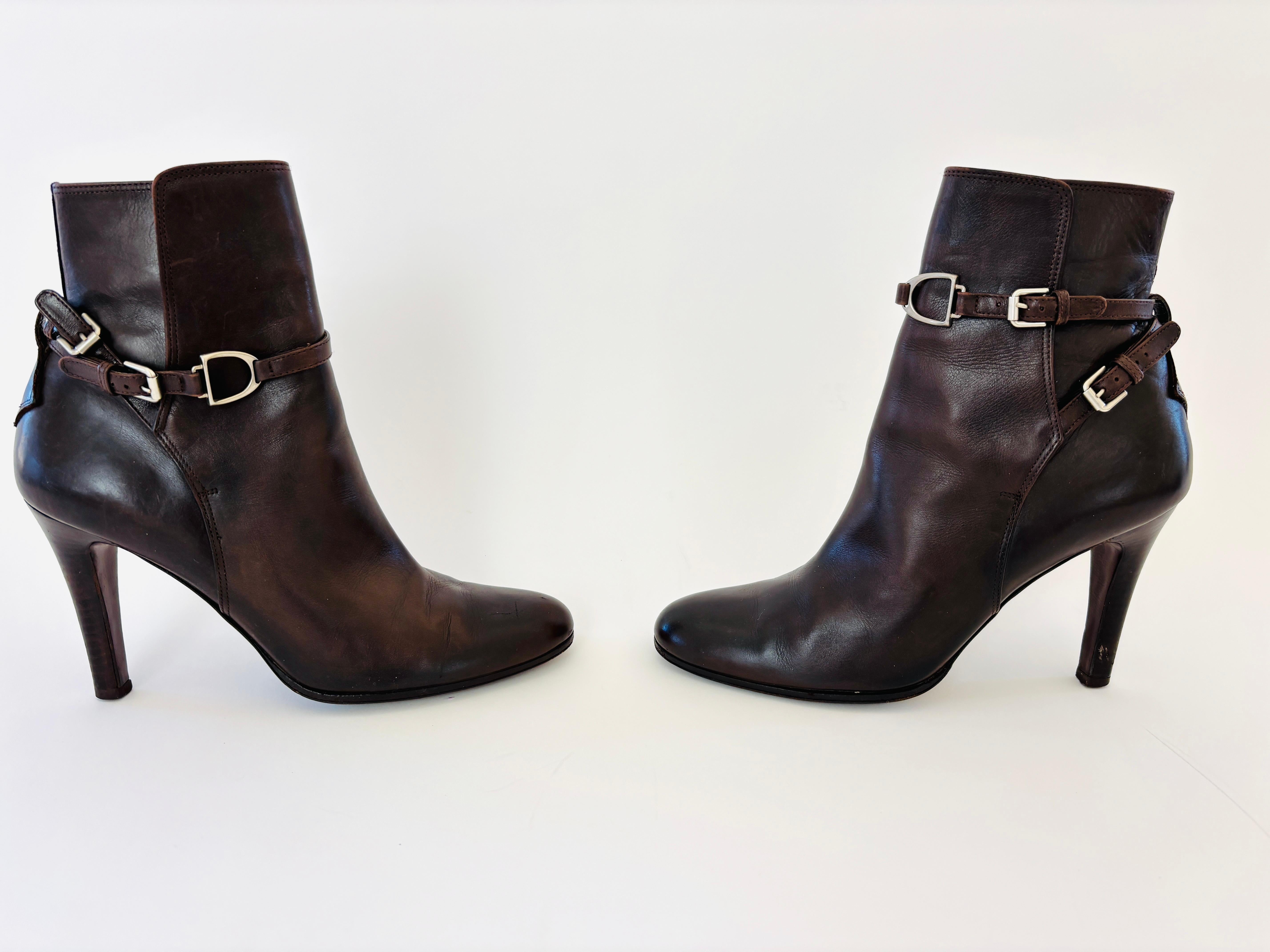 Ralph Lauren Ankle Boots Brown Calfskin RL Purple Collection Sz 9 US In Good Condition For Sale In North Hollywood, CA
