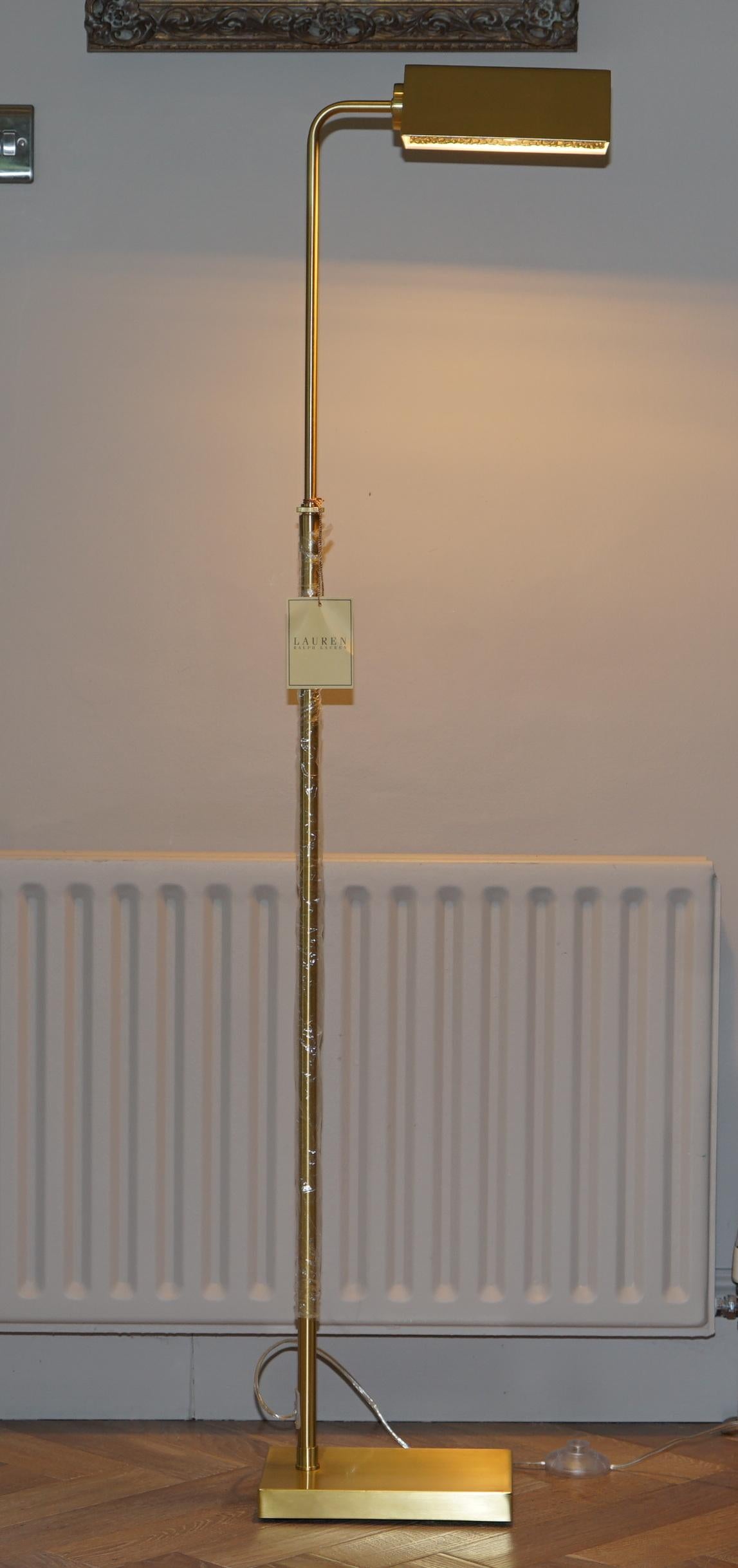 I am delighted to offer for sale this brand new in the original box Ralph Lauren brass finish floor standing lamp in the Art Deco Bankers style 

I have a number of brand new Ralph Lauren rugs and lamps in stock plus various Tommy Hilfiger bedding