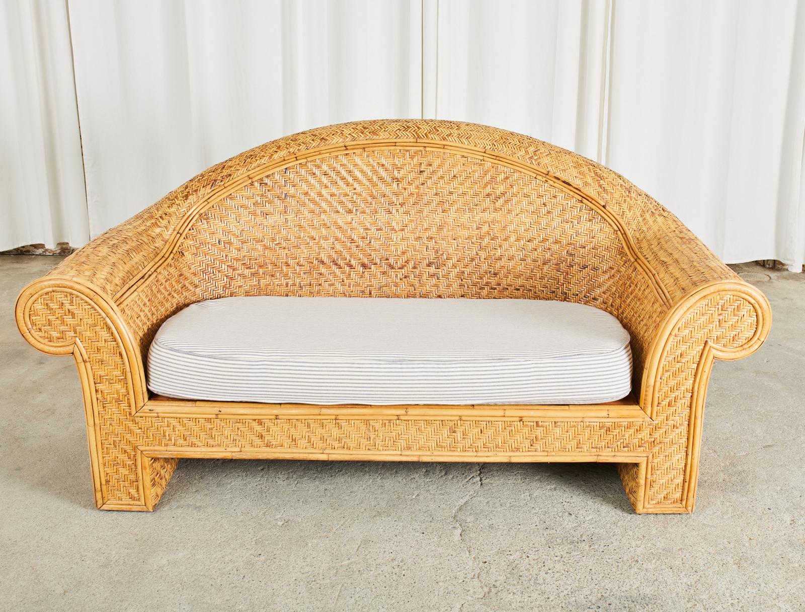 Sofa-Sessel aus gewebtem Rattan und Bambus, Ralph Lauren zugeschrieben (Organische Moderne) im Angebot
