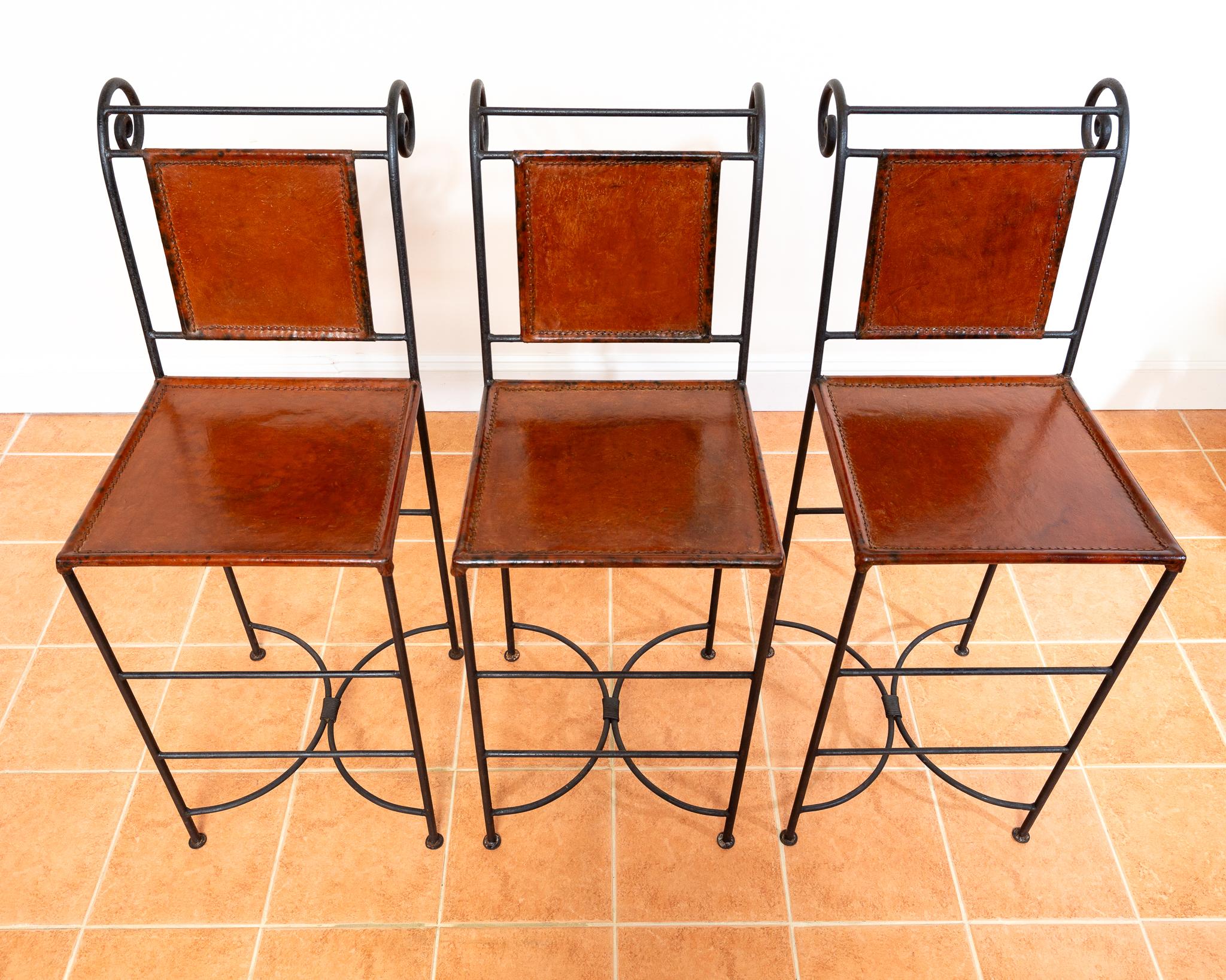 Ralph Lauren Taburetes de bar Cuero tostado Hierro forjado Taburetes de bar Neoclásico en venta 3