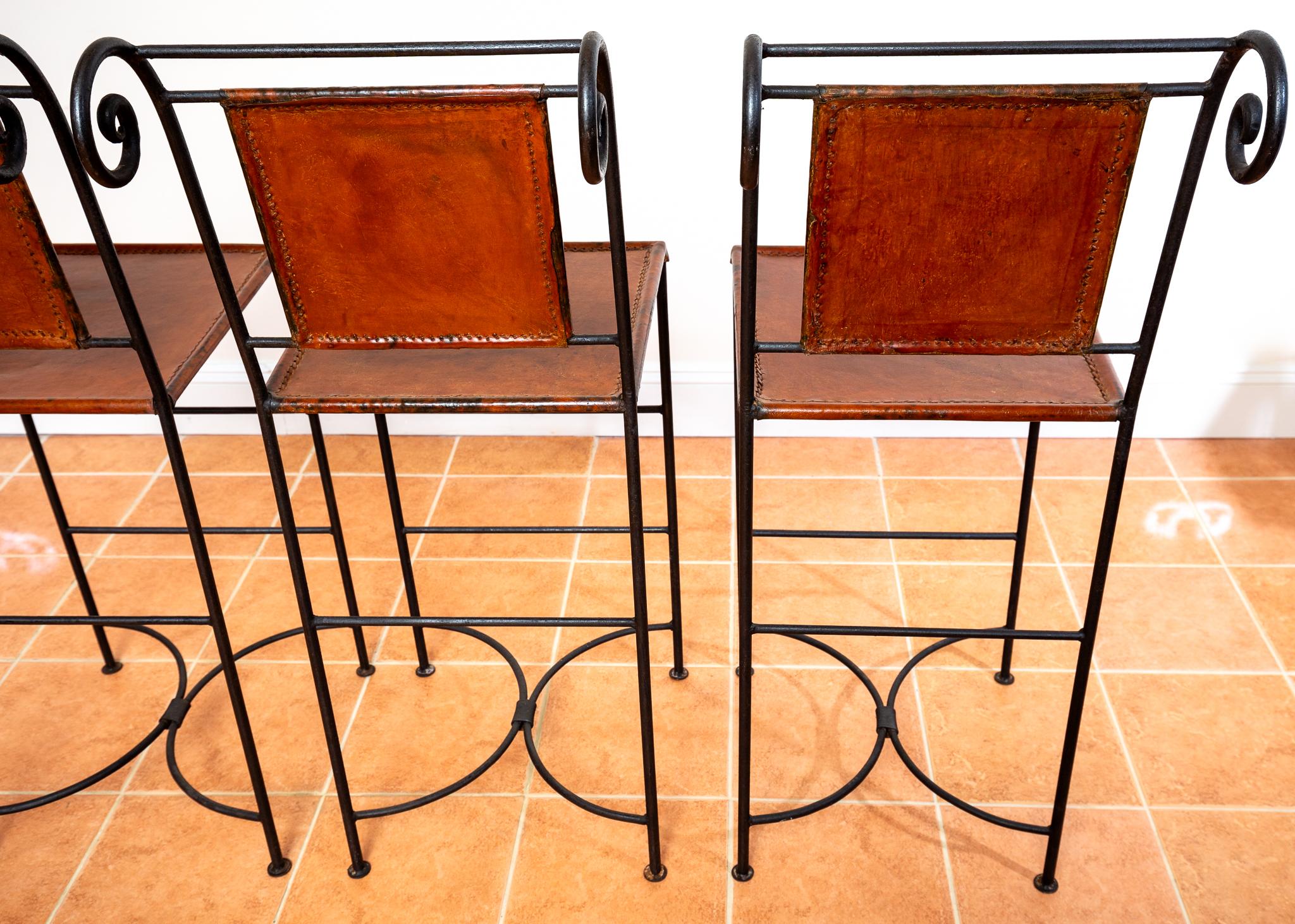Ralph Lauren Taburetes de bar Cuero tostado Hierro forjado Taburetes de bar Neoclásico en venta 12