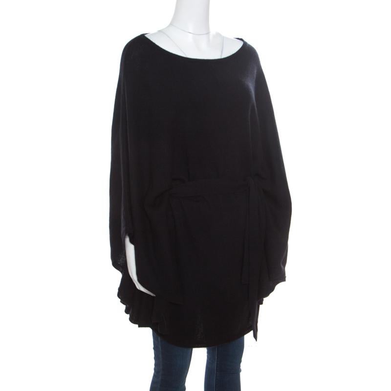 Feel warm and stylish when you wear this poncho from Ralph Lauren. It has been wonderfully made from cashmere and styled with a wide neckline and a belt detail. You'll look lovely when you assemble this creation over your fitted clothes.

Includes: