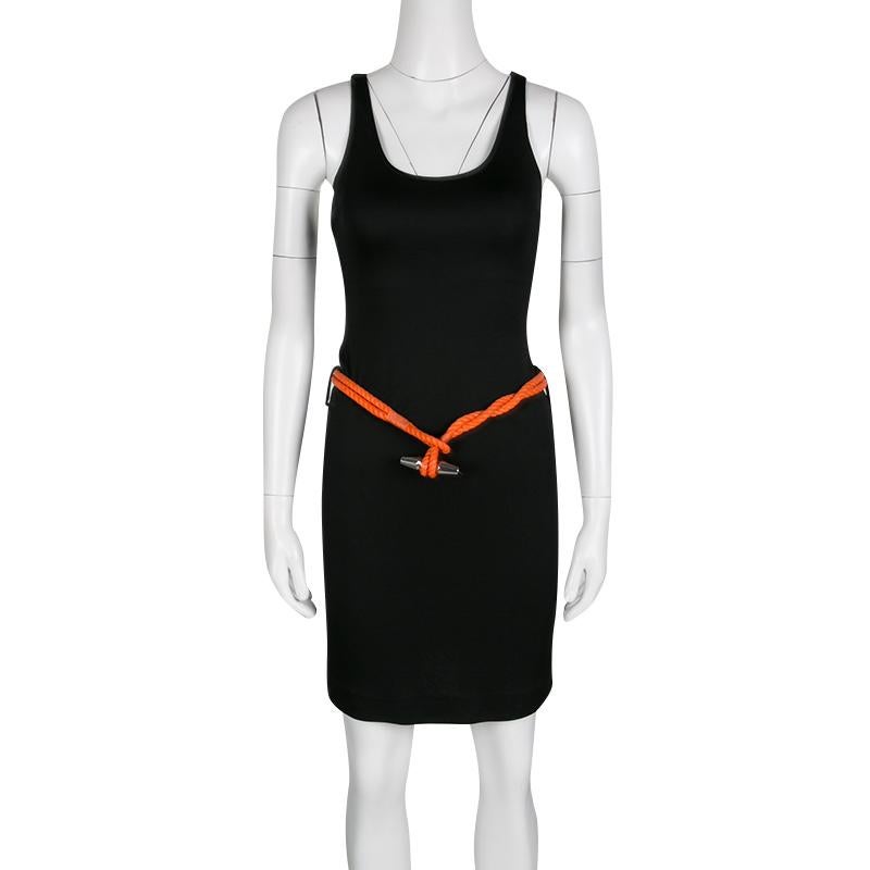 Youthful and chic, this lovely tank dress from Ralph Lauren is a fun piece to wear for your casual adventures. Flaunting the classic black hue, it features a contrasting rope belt to highlight the waist. Designed fabulously in a sharp fitting