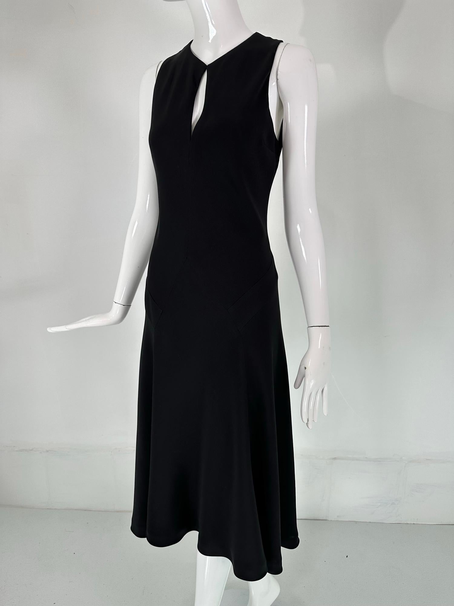 Ralph Lauren Black Label Klassisches, schräg geschnittenes Seidenkleid 8 im Angebot 6