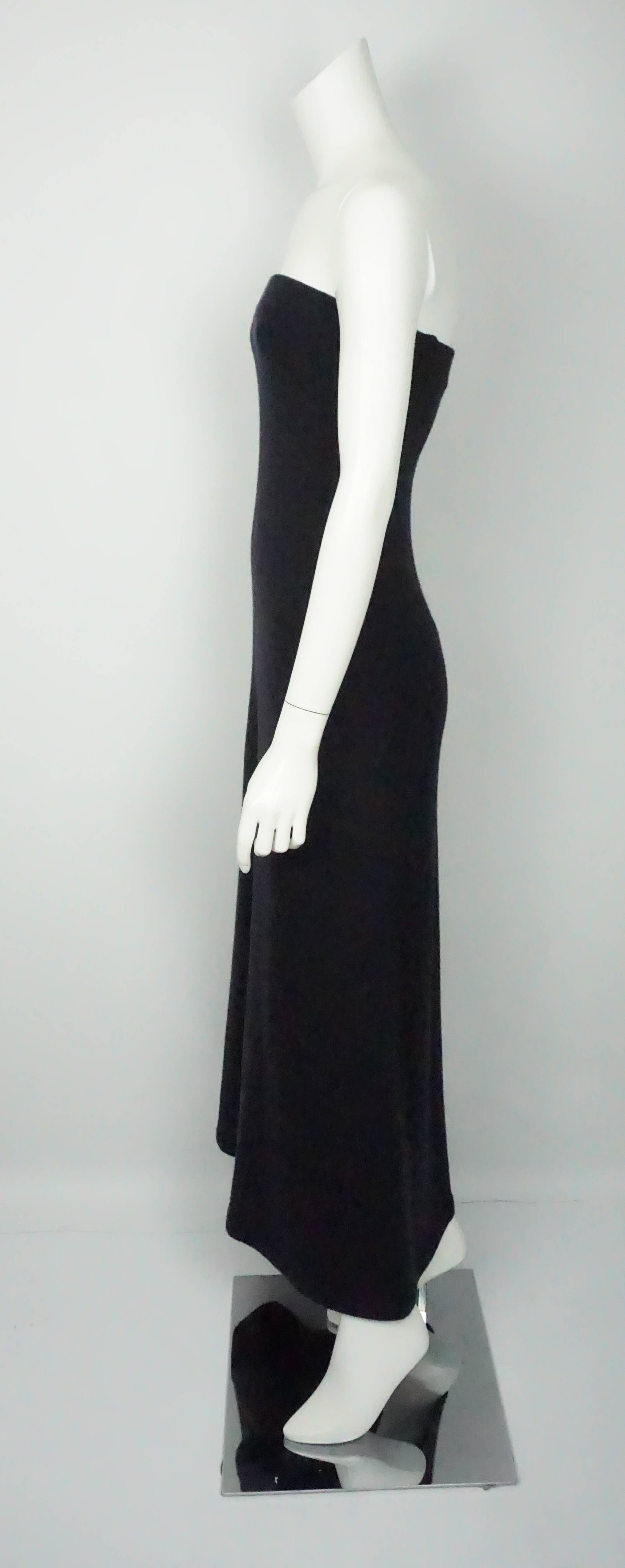 Ralph Lauren BL Navy Cashmere Strapless Maxi Dress - Small  This simple yet elegant dress is in excellent condition. The dress is completely made of cashmere and is lined in silk. There is an elastic band sewn in to the top of the dress and the
