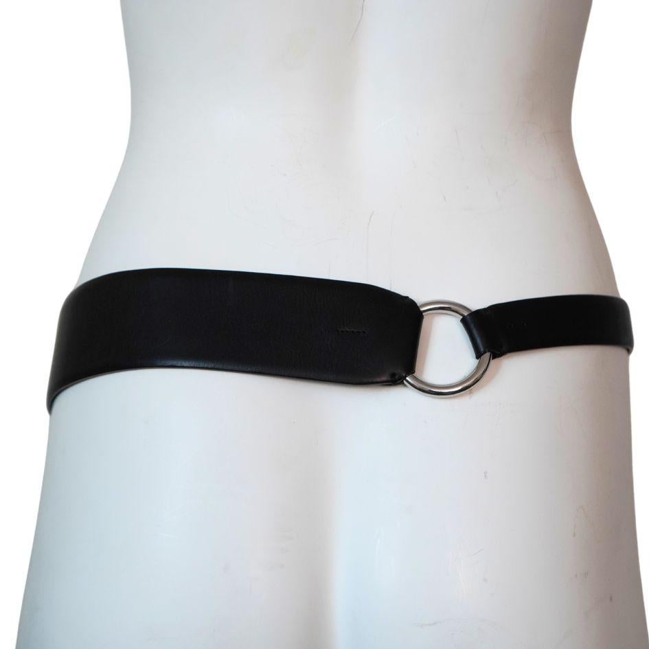 Ralph Lauren Black Leather Equestrian Horseshoe Buckle Belt In Good Condition For Sale In Beverly Hills, CA