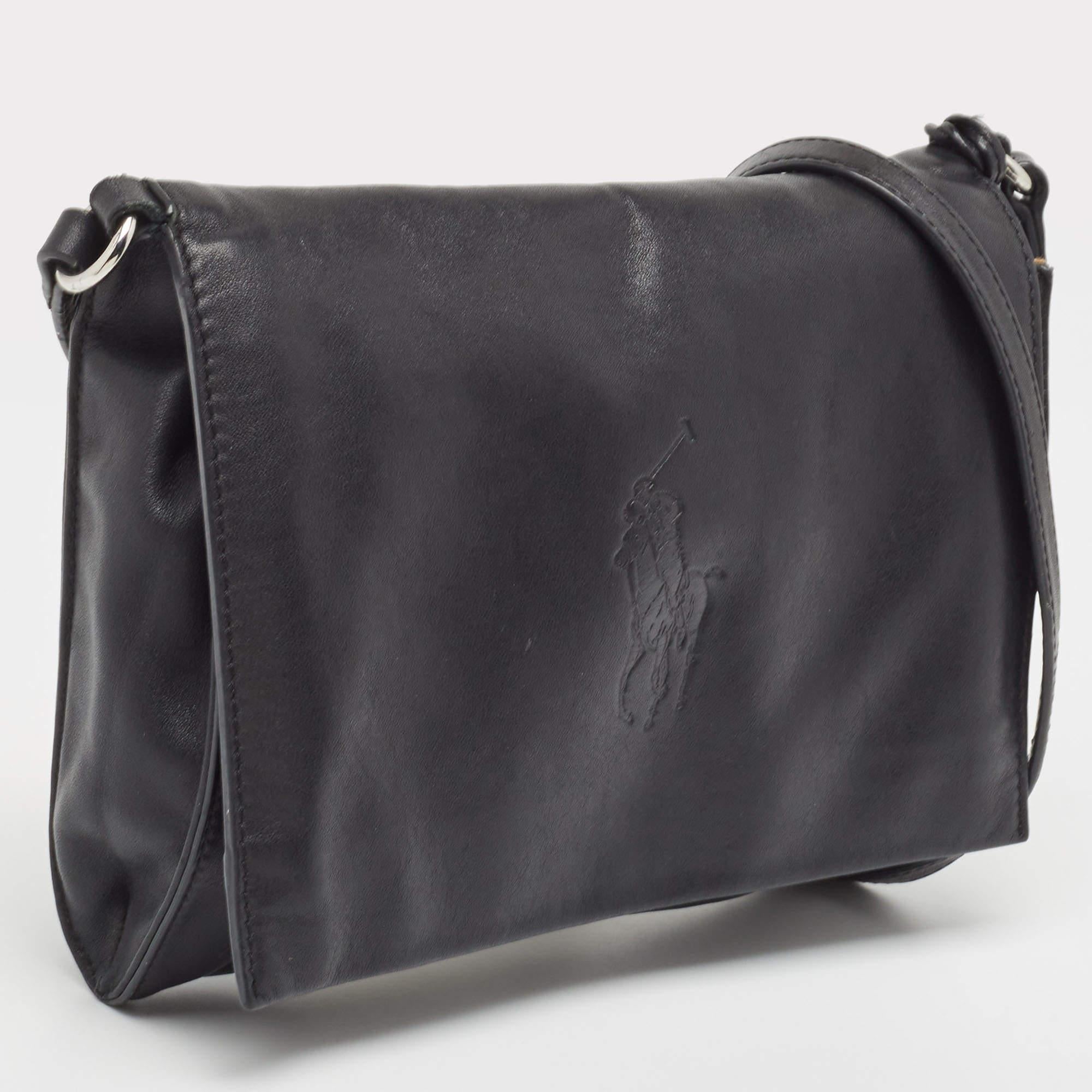 Ralph Lauren Black Leather Logo Embossed Flap Messenger Bag In Fair Condition In Dubai, Al Qouz 2