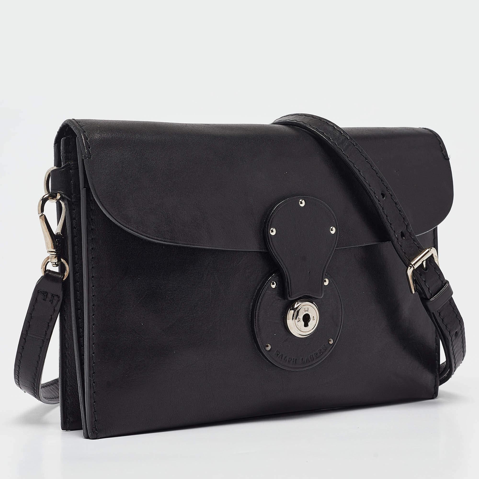 Ralph Lauren Black Leather Ricky Clutch Bag In Good Condition In Dubai, Al Qouz 2