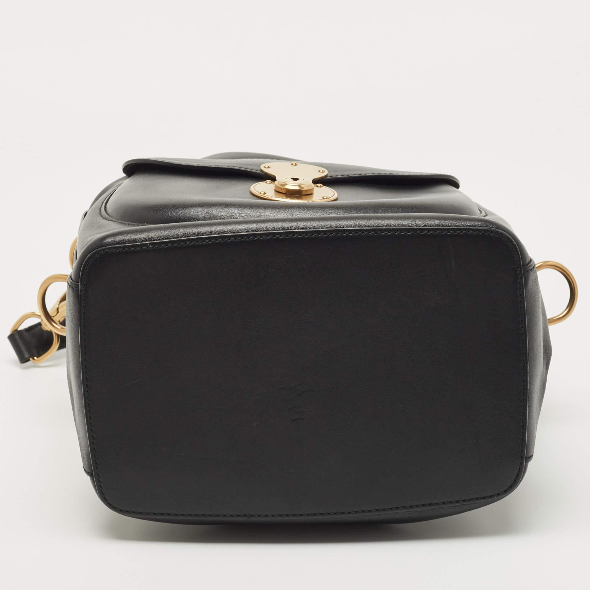 Ralph Lauren Black Leather Ricky Drawstring Bucket Bag In Good Condition For Sale In Dubai, Al Qouz 2
