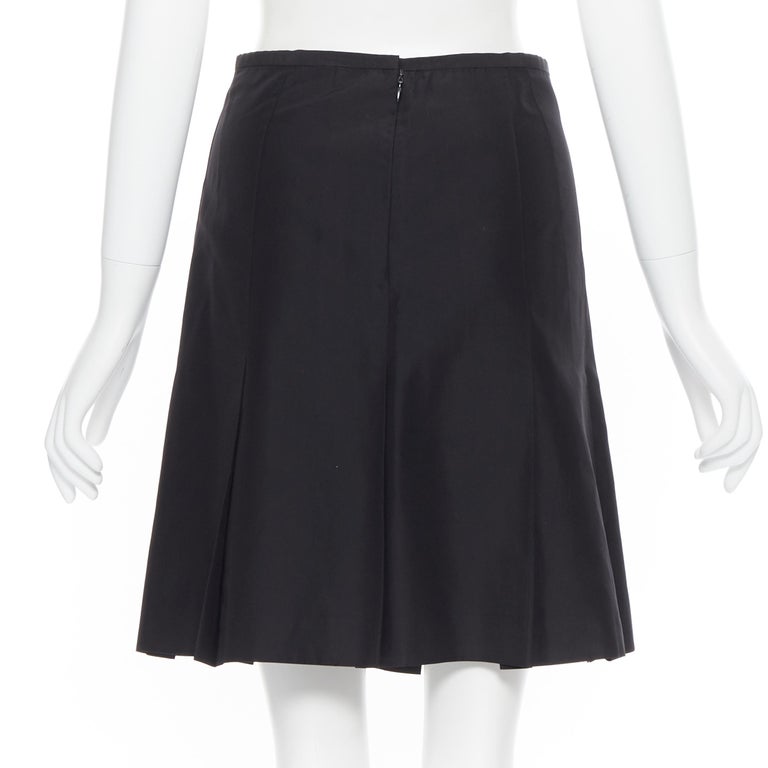 Louis Vuitton Uniform Knee-Length Skirt US2, FR34 | Xs