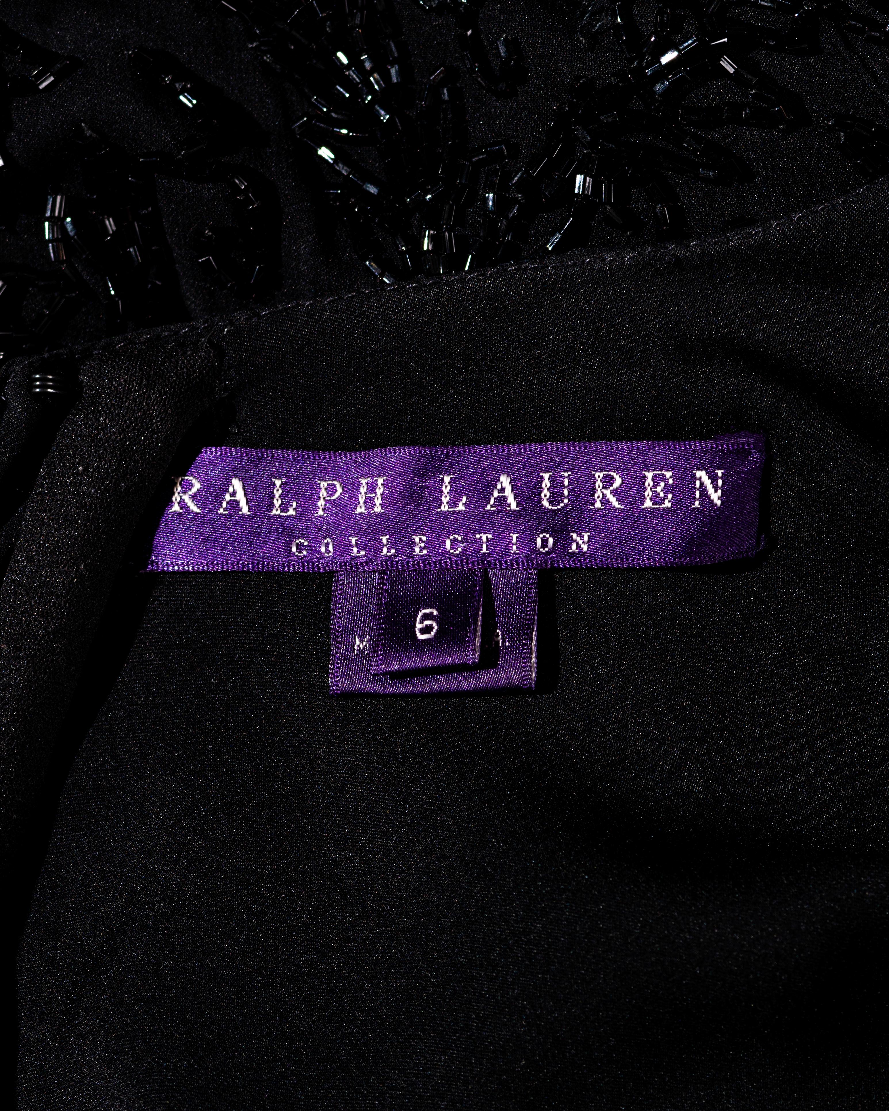Ralph Lauren - Robe de soirée en soie noire perlée avec dos ouvert, automne-hiver 2002 en vente 7