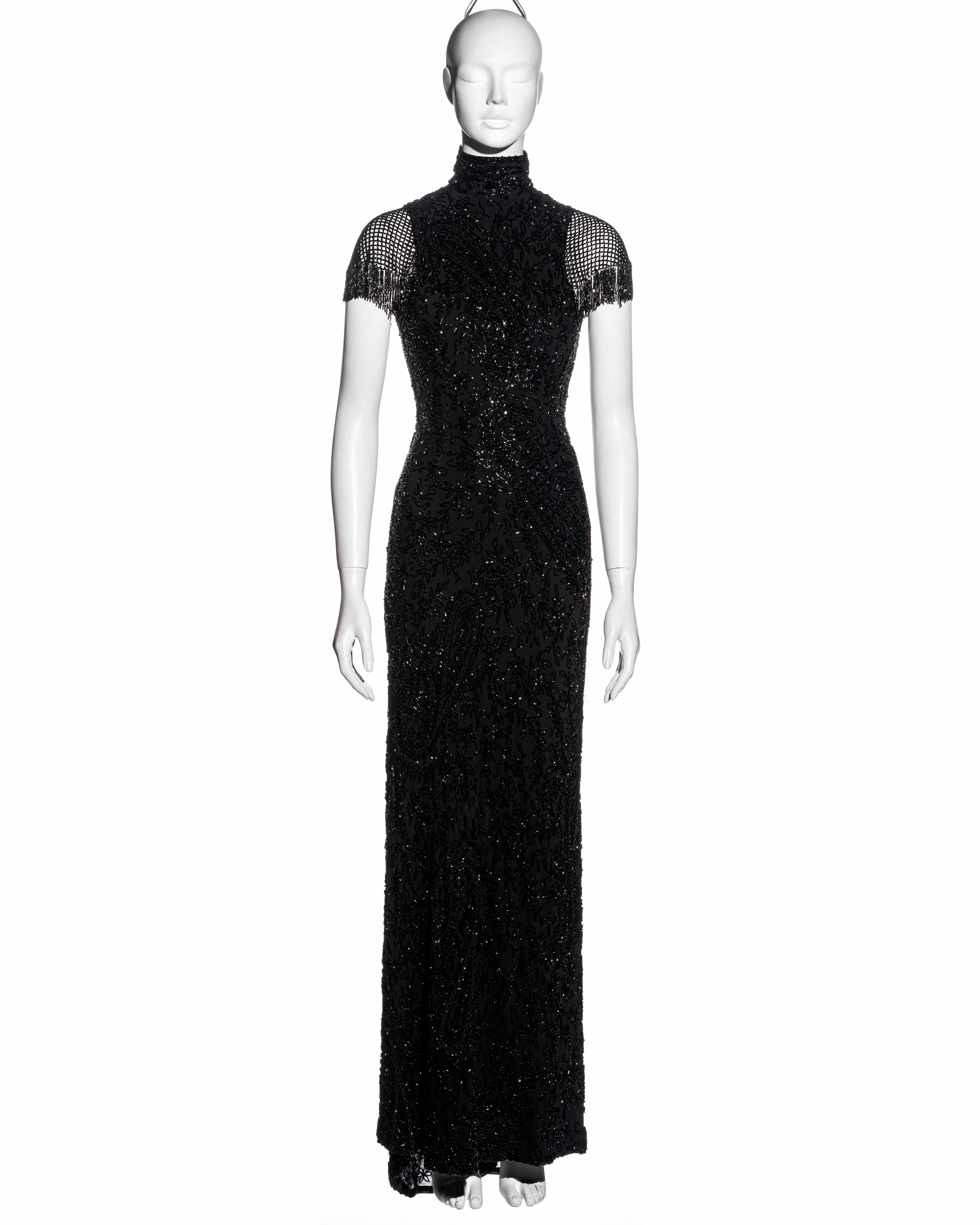 Schwarzes perlenbesetztes Abendkleid von Ralph Lauren aus Seide mit offenem Rücken, fw 2002 im Zustand „Hervorragend“ im Angebot in London, GB