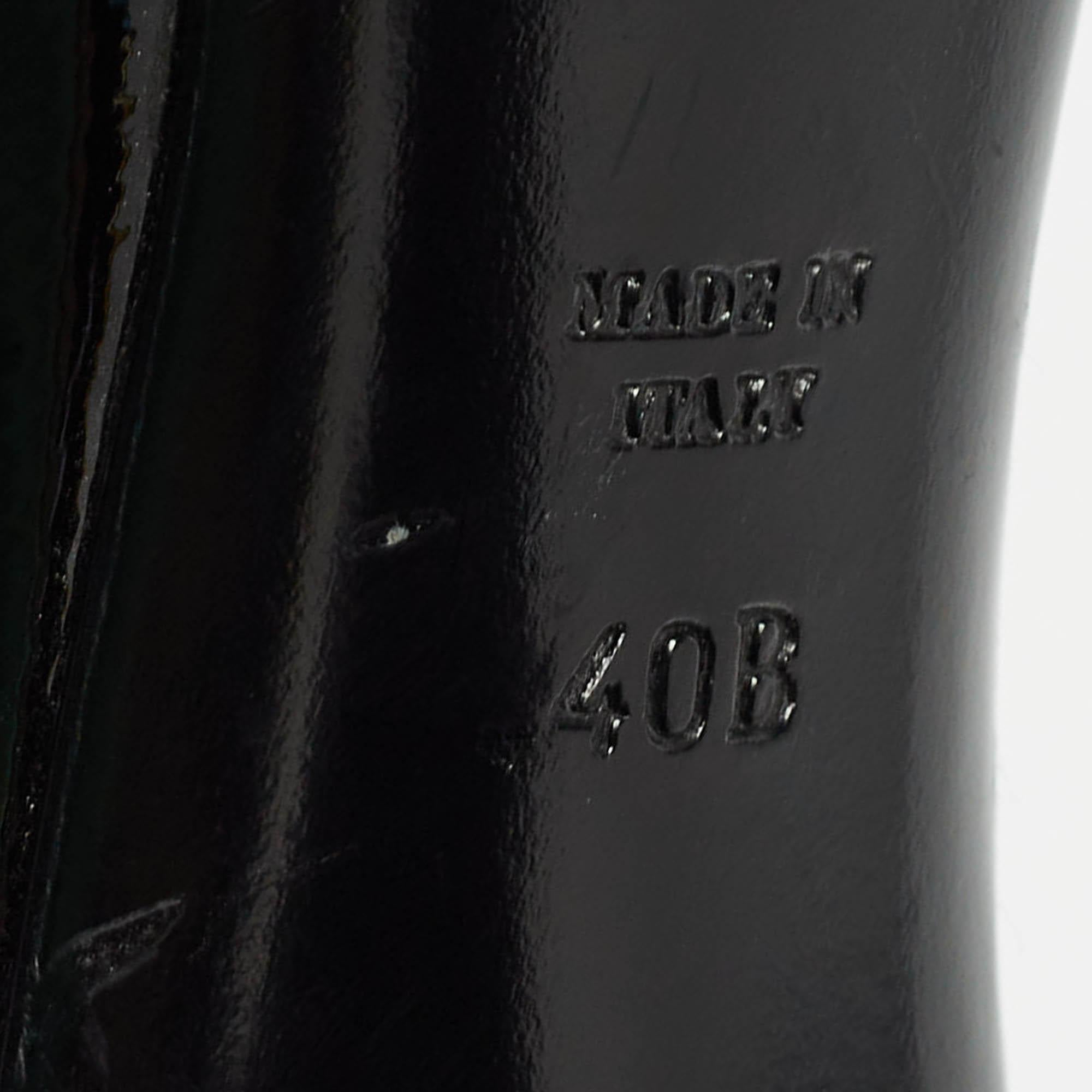 Ralph Lauren Sandali con cinturino a T in pelle verniciata bianca/nera taglia 40 in vendita 3