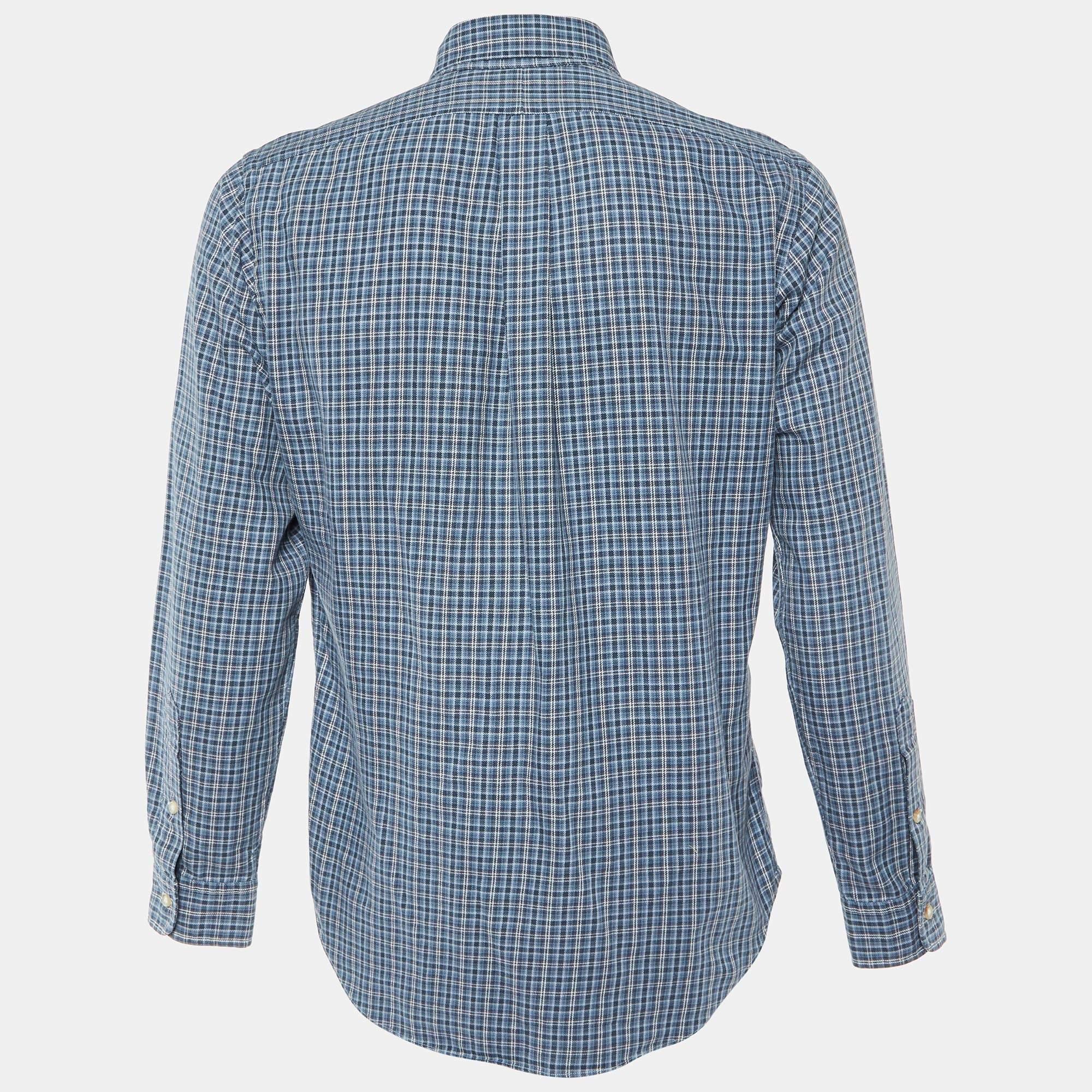 Le camicie sono una parte indispensabile del guardaroba, quindi questo marchio ti propone una creazione versatile ed elegante. È stato realizzato con materiali di qualità in una tonalità versatile. La camicia è caratterizzata da elementi firmati e