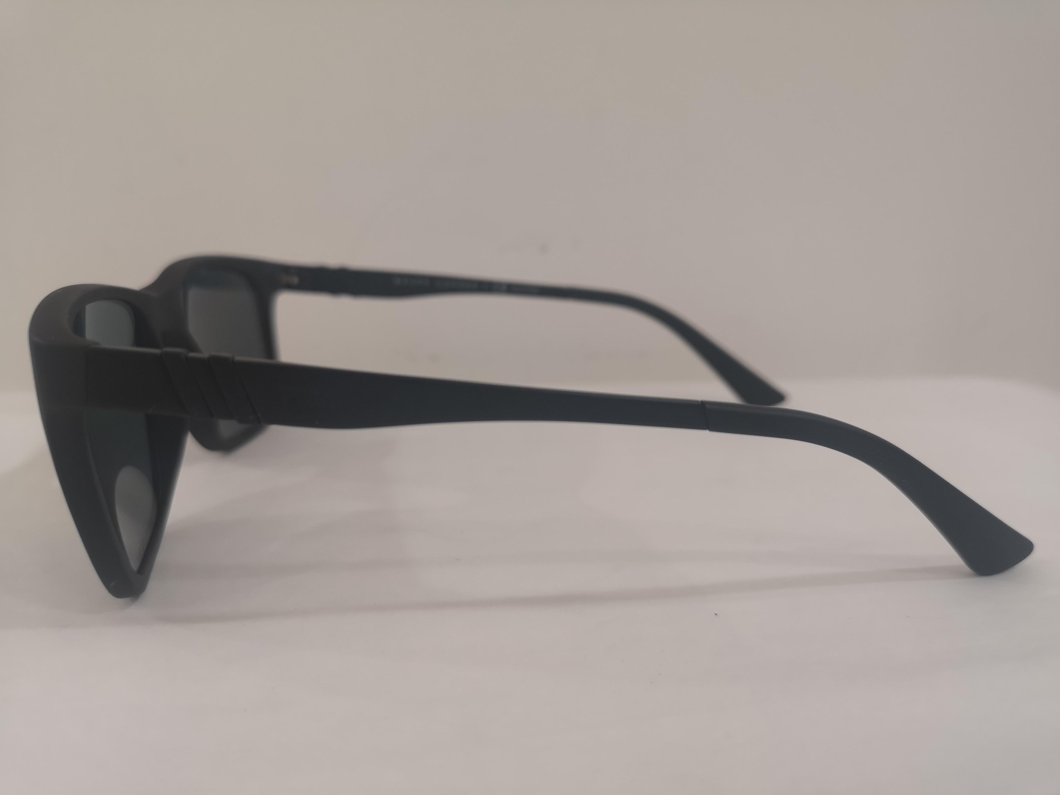 Gray Ralph Lauren blue polarized sunglasses NWOT