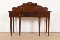 Tavolino buffet o console in mogano intagliato British Colonial di Ralph Lauren