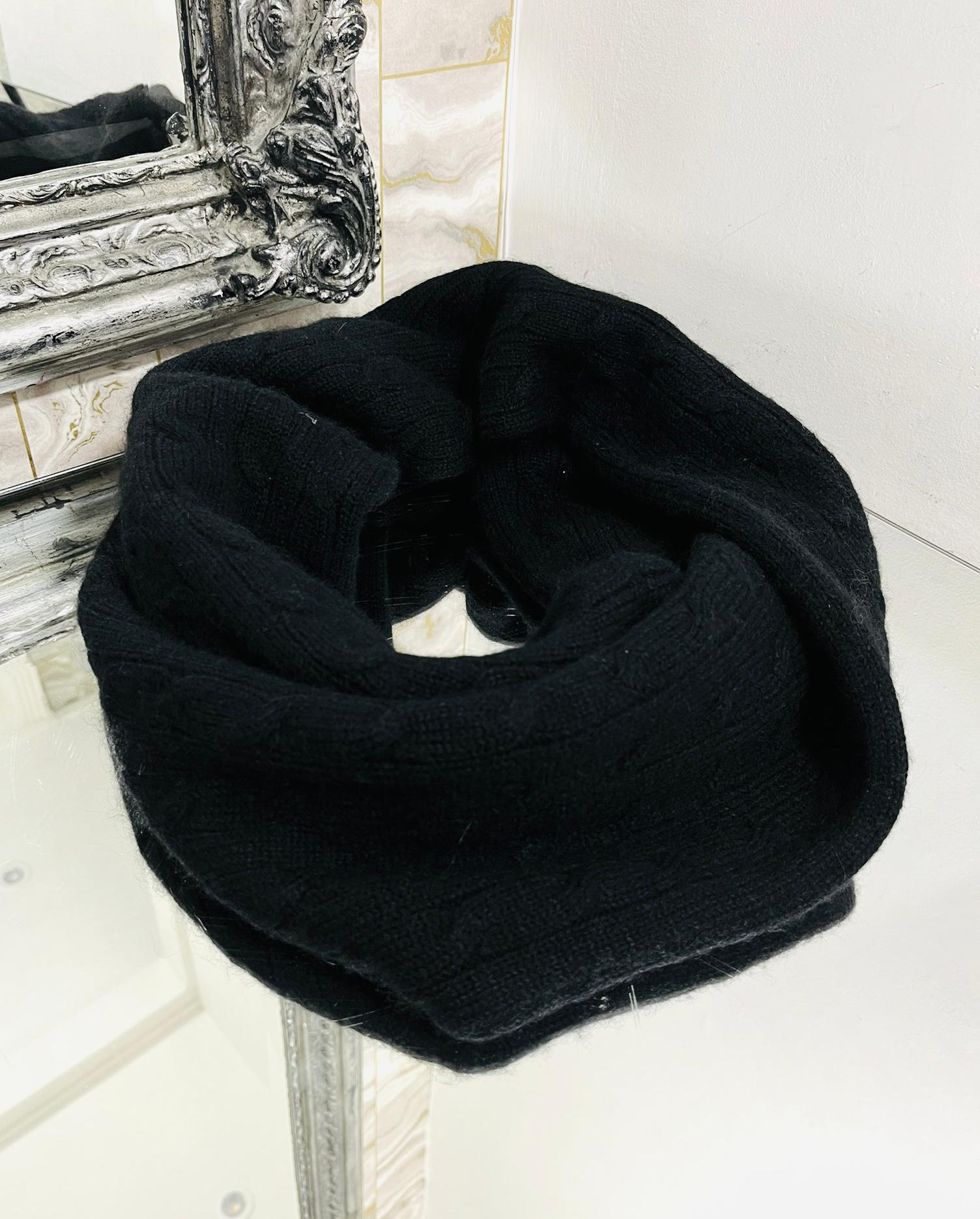 Ralph Lauren Cashmere, Alpaca & Wool Snood In Excellent Condition For Sale In London, GB