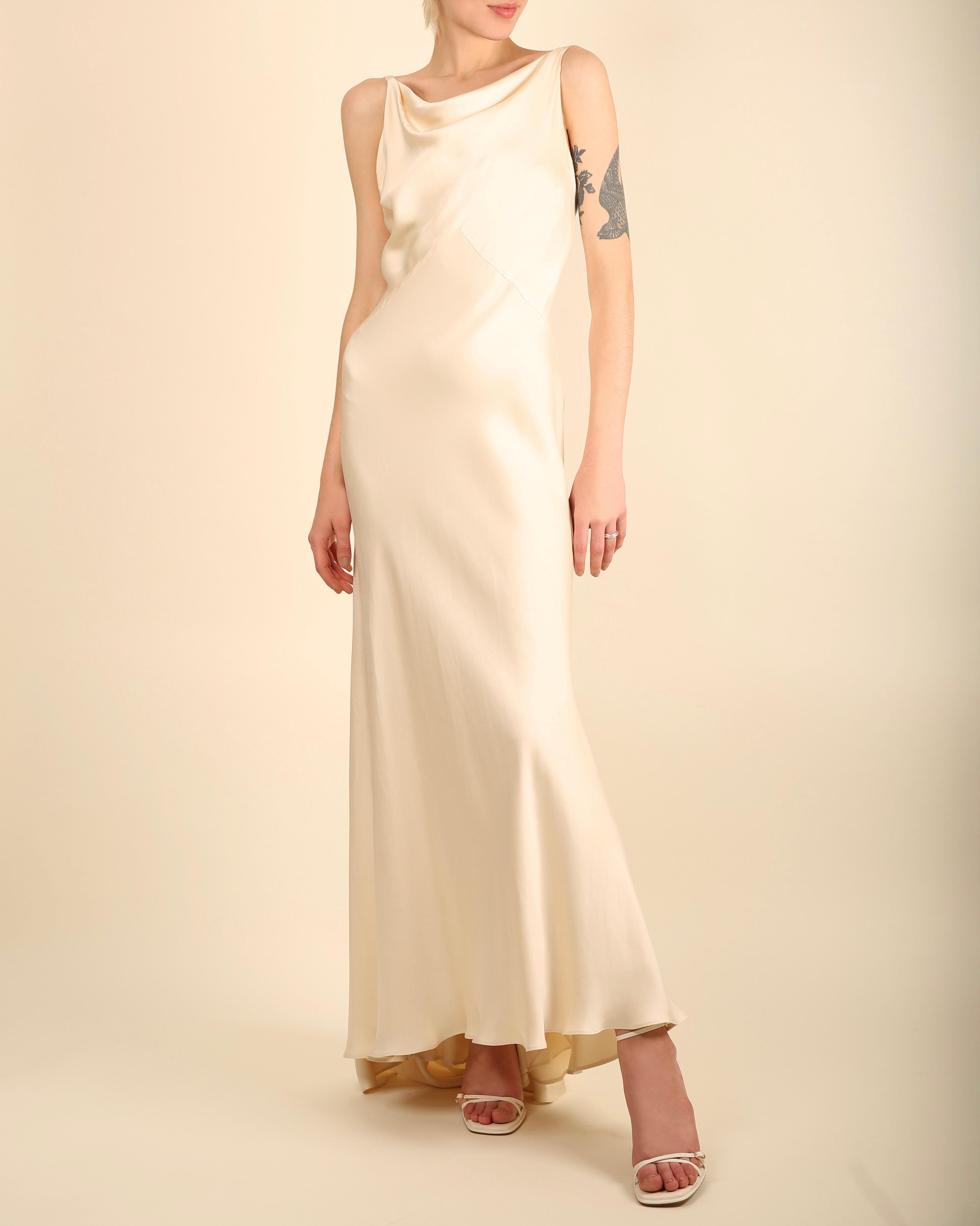 Beige Ralph Lauren champagne bias cut backless silk slip style gown robe dos nu en vente
