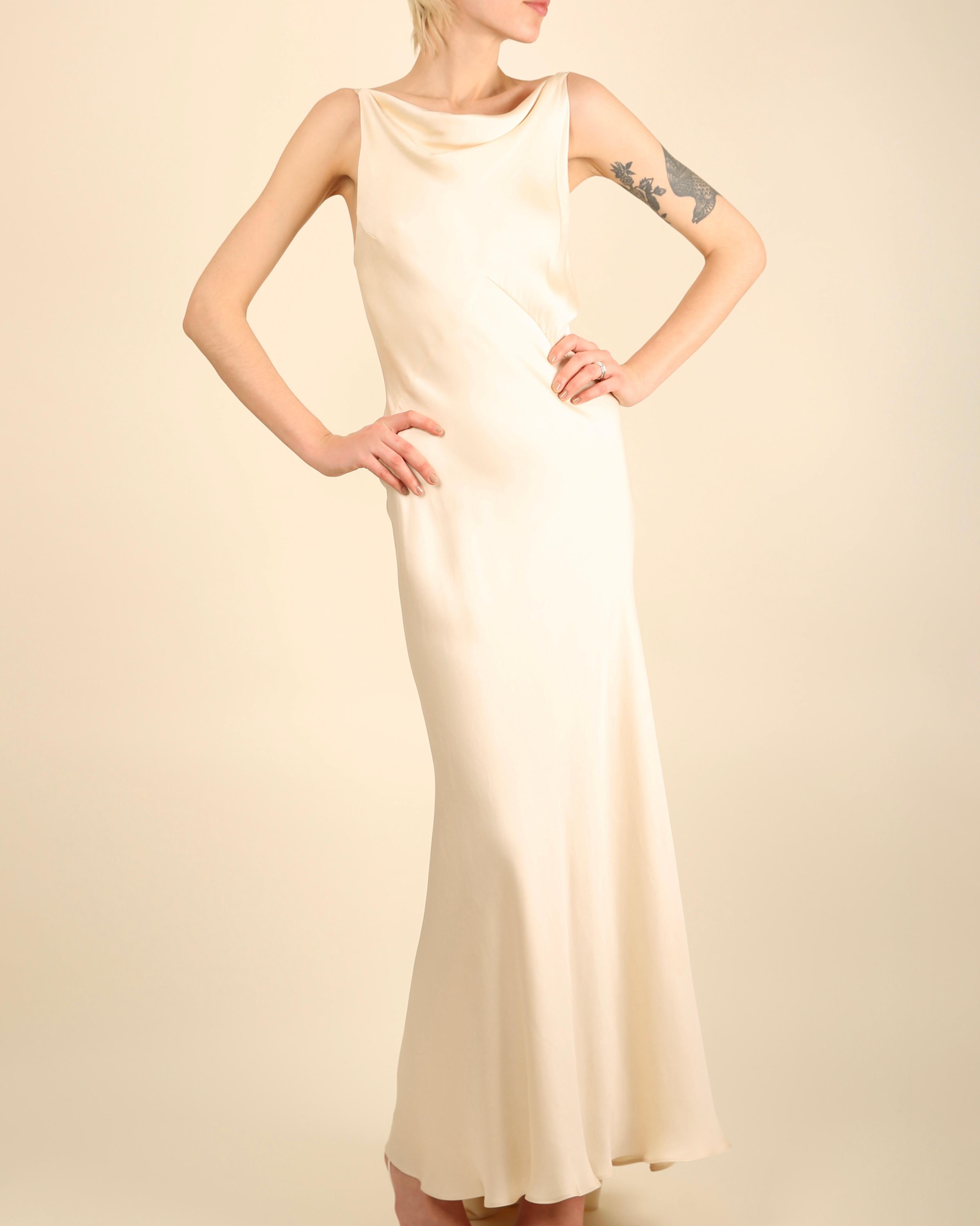 Ralph Lauren champagne bias cut backless silk slip style gown robe dos nu en vente 3