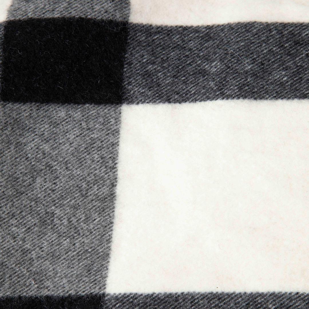 Ralph Lauren Check Print Cashmere Buckled Cape Size S In Good Condition In London, GB