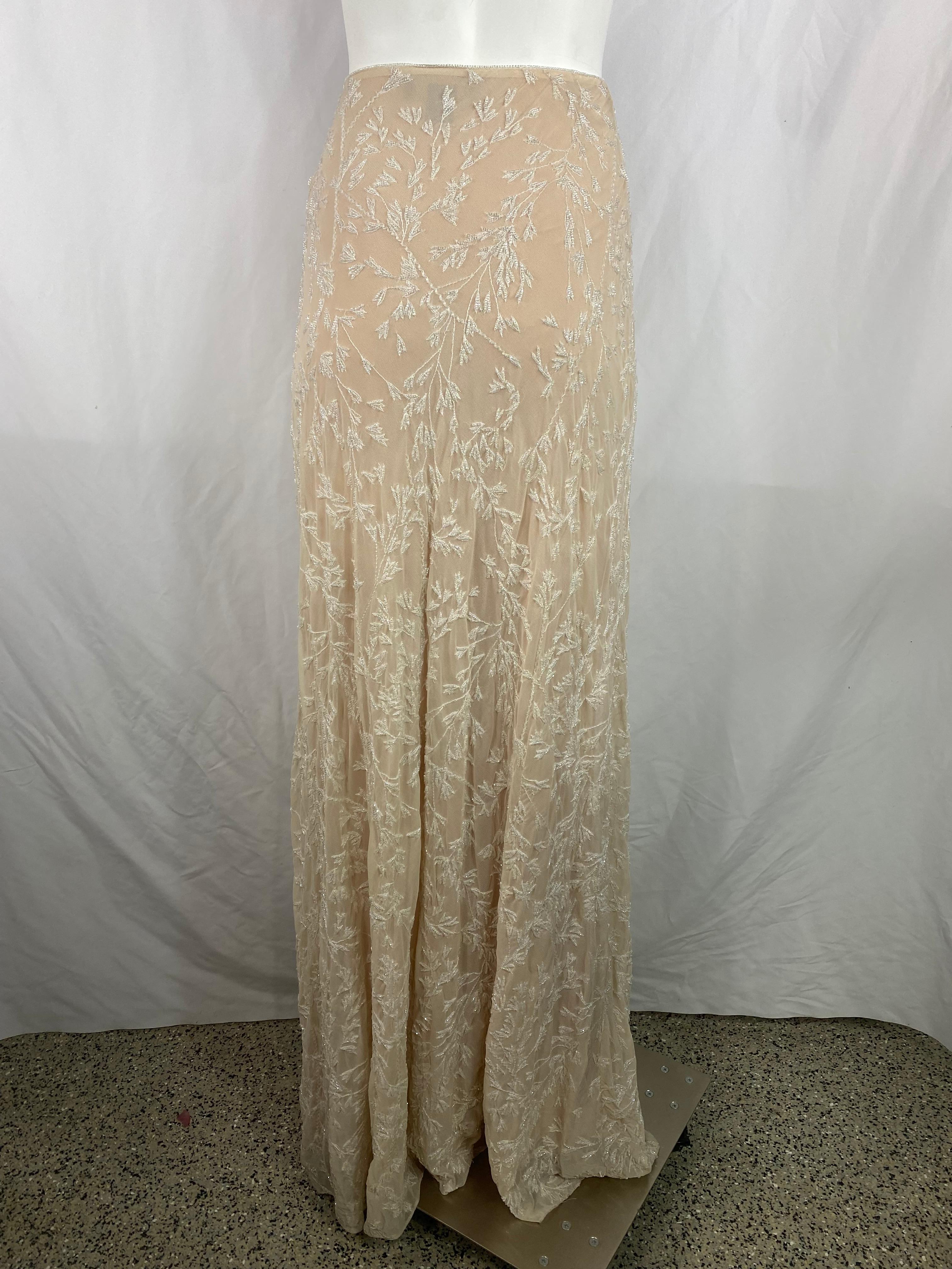 Ralph Lauren Collection Beige Mesh Maxi Skirt, Size 4 In Excellent Condition For Sale In Beverly Hills, CA
