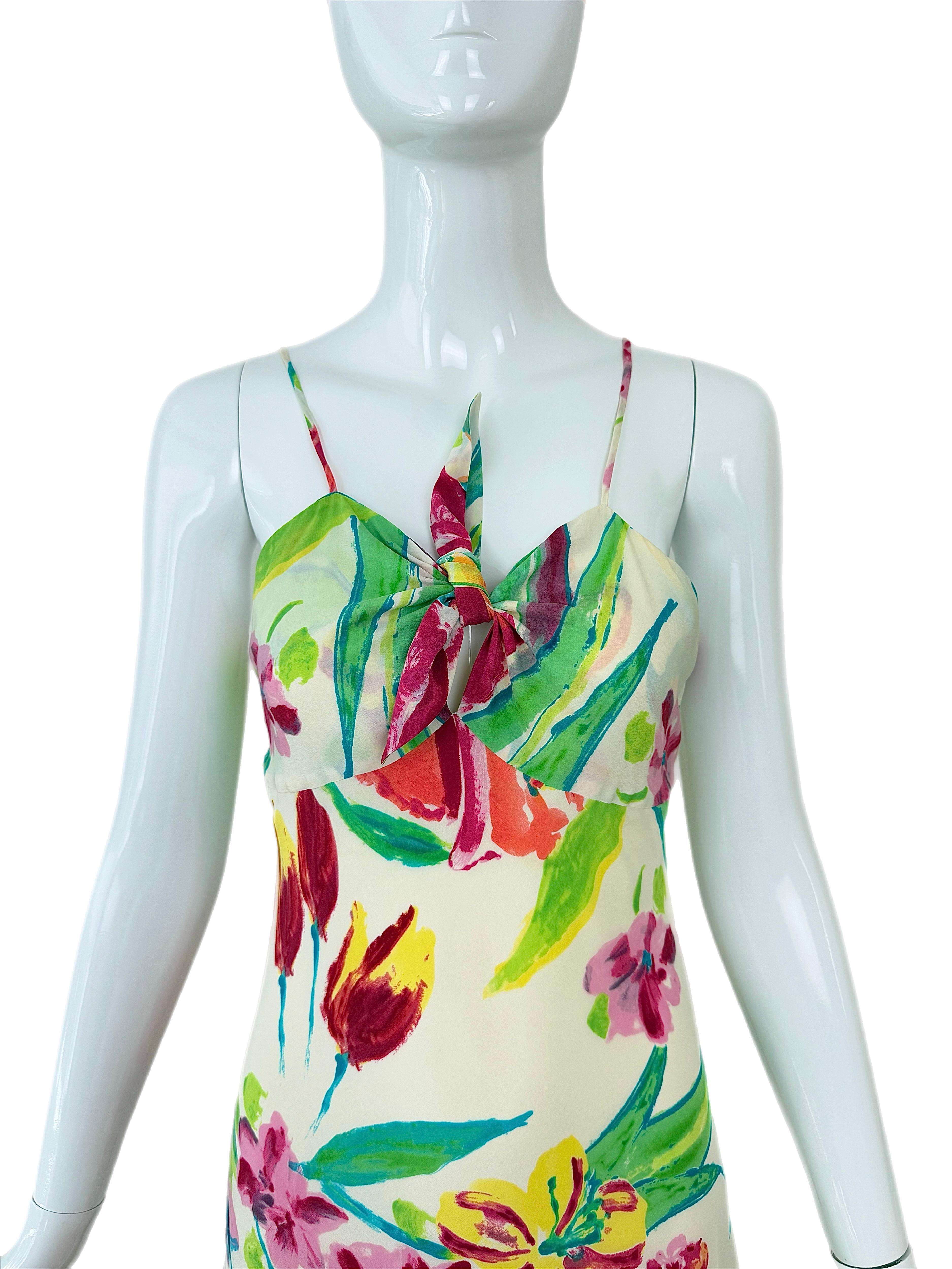 Ralph Lauren Collection
Vintage
c.2001
Ivory white vibrant floral knee-length dress
100% silk
Adjustable knotted front
Slips over
Size USA 6
Like New Condition, minus one micro stain on the side hem as pictured that will come out with dry