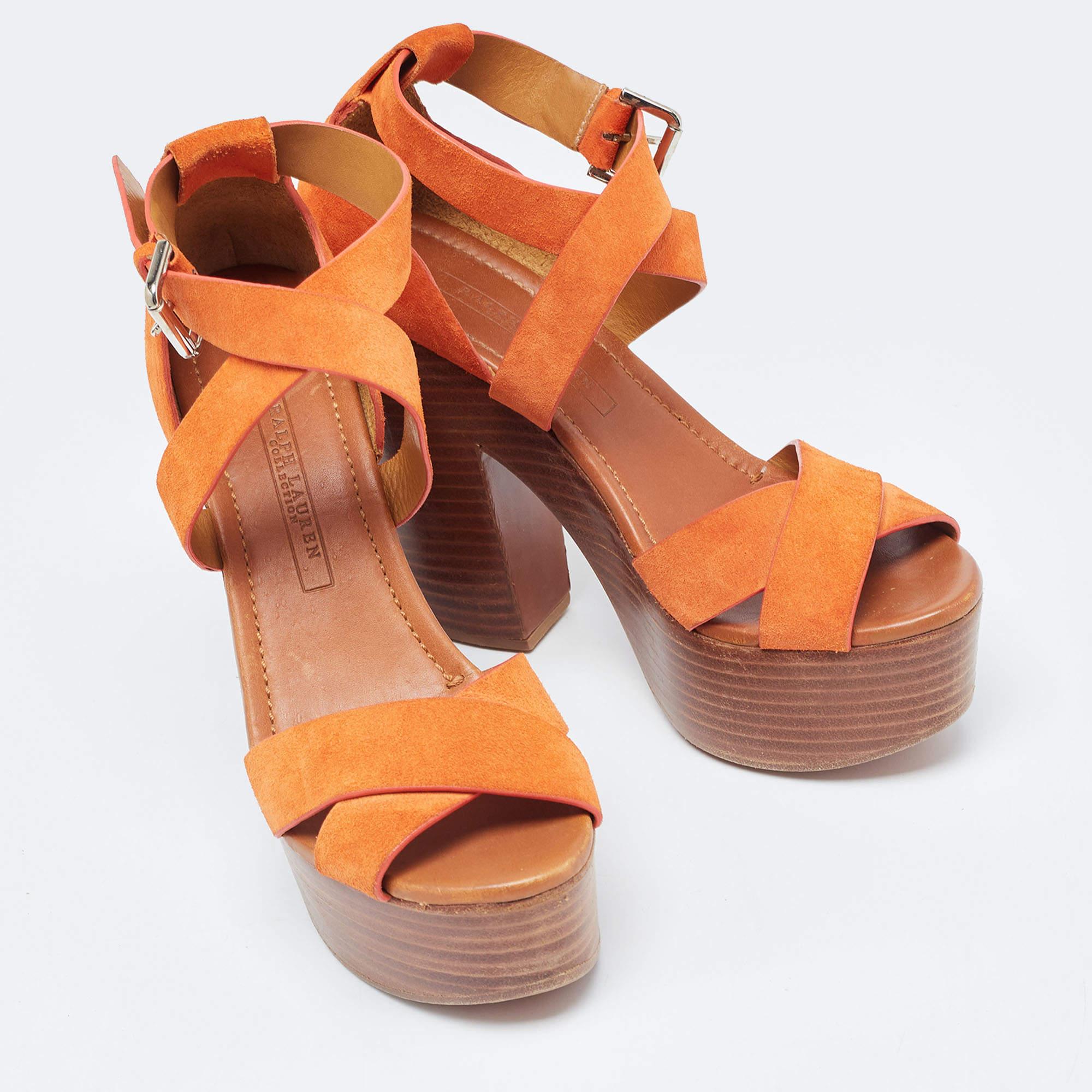 Ralph Lauren Collection - Sandales Alannah en daim orange, taille 38 Bon état - En vente à Dubai, Al Qouz 2
