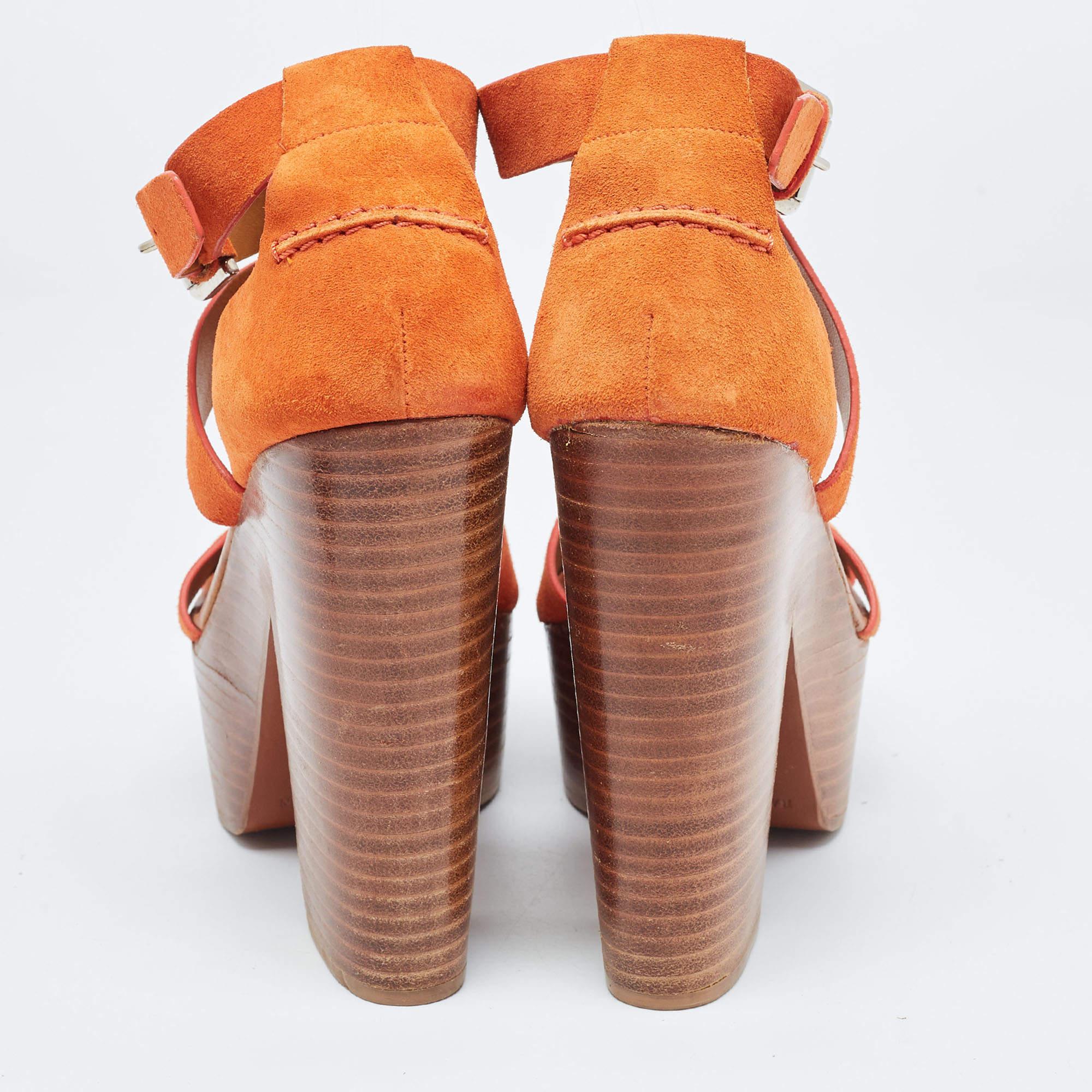 Ralph Lauren Collection - Sandales Alannah en daim orange, taille 38 Pour femmes en vente
