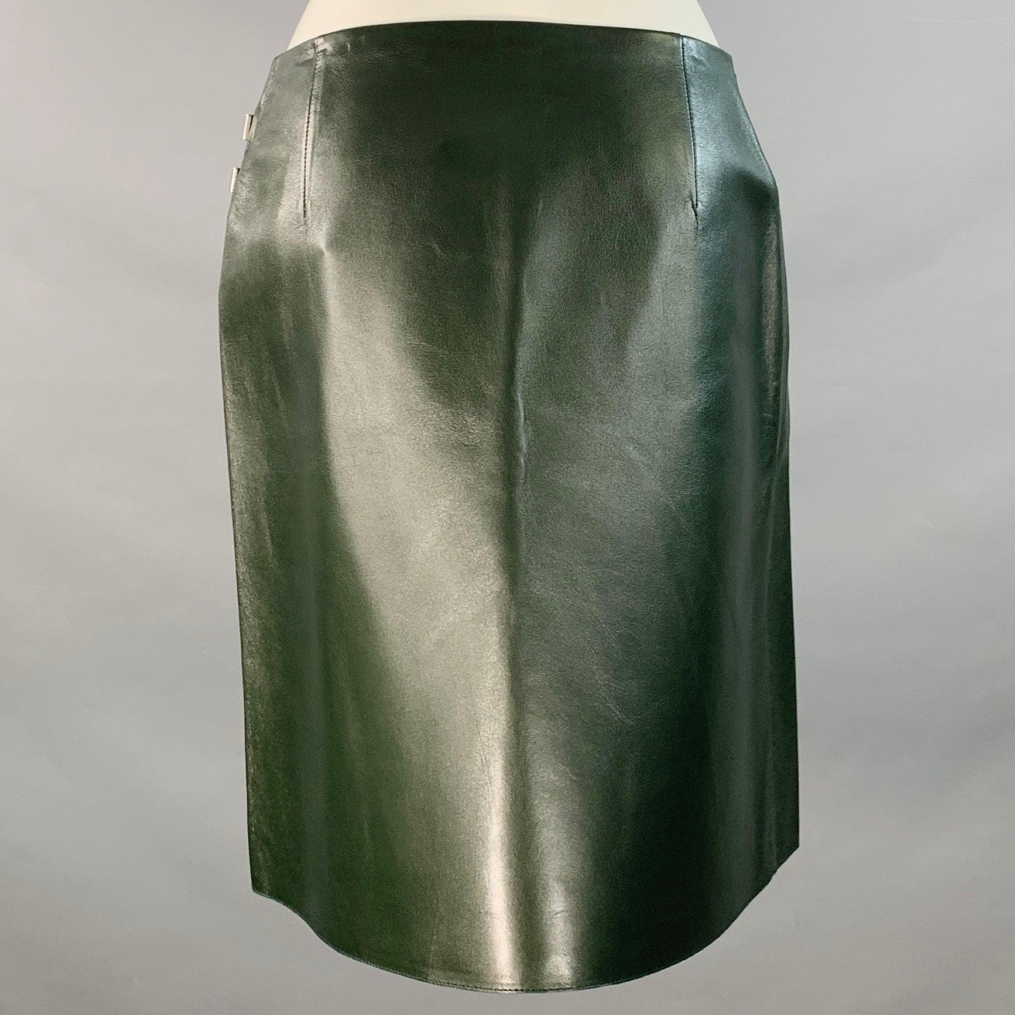 RALPH LAUREN COLLECTION Pre-Fall 2025 Größe 4 Kyler Green Moss Leder Lammfell Schnalle Minirock (Grau) im Angebot
