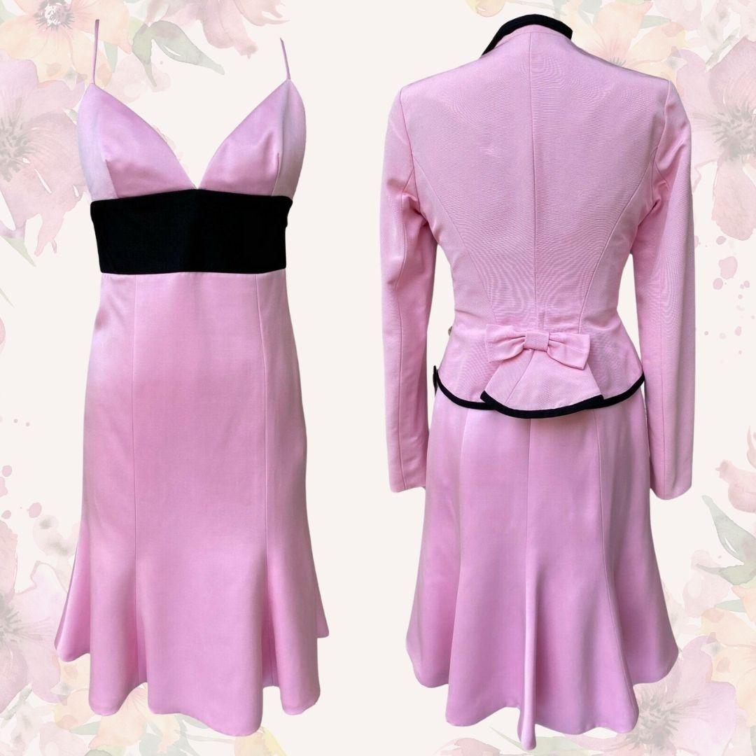 Ralph Lauren Purple Label - Flirty rosa und schwarzes Kleid mit passender Jacke.  Dieses Kleid war auf der Frühjahr/Sommer 2008 40th Anniversary Runway Show zu sehen.  Sie ist Teil der berühmten Ascot-Kollektion und perfekt für Veranstaltungen im