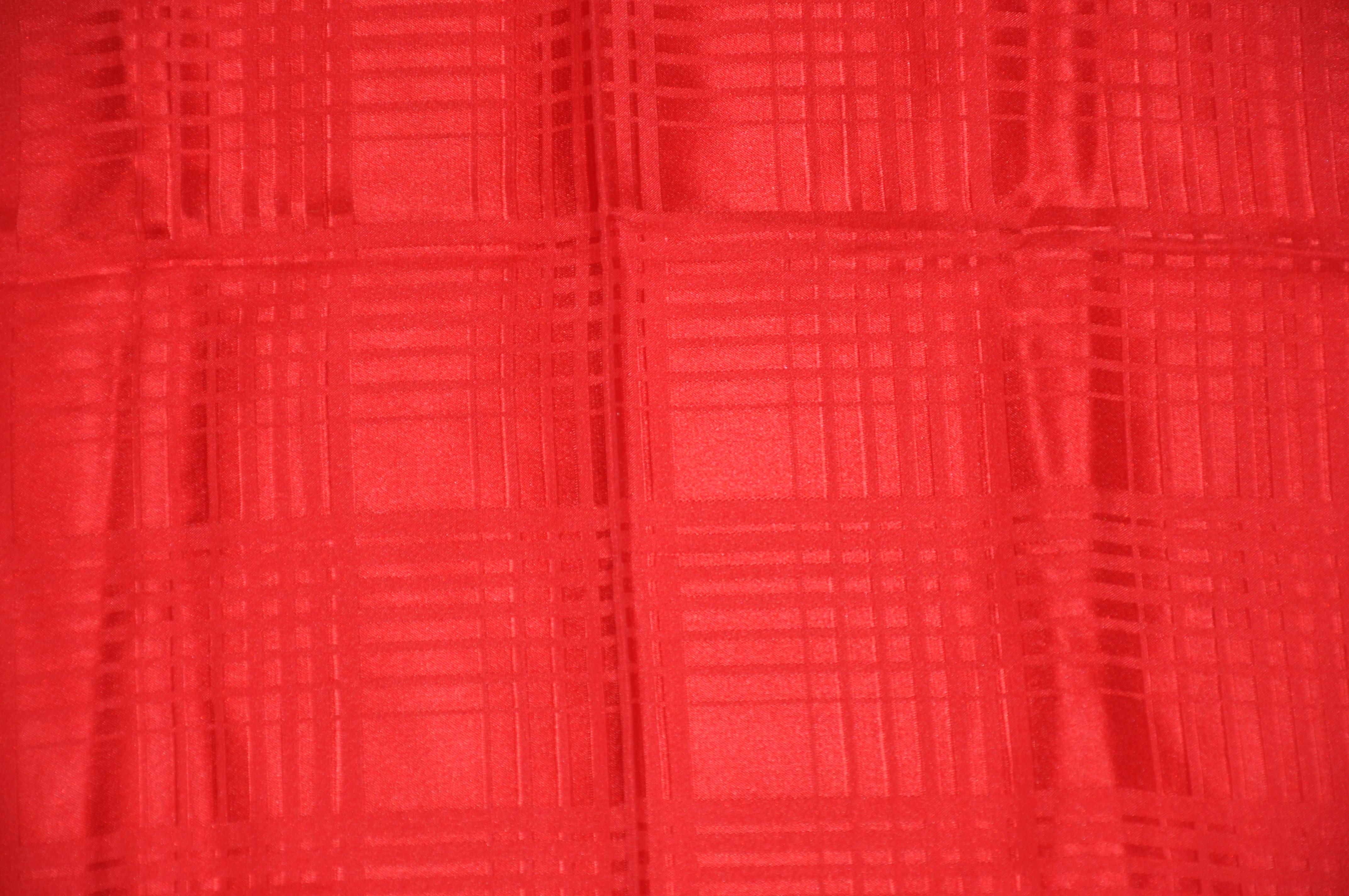 Blanc Ralph Lauren - Écharpe en soie à carreaux rouges, marines et crèmes, étiquette violette « Collection » en vente