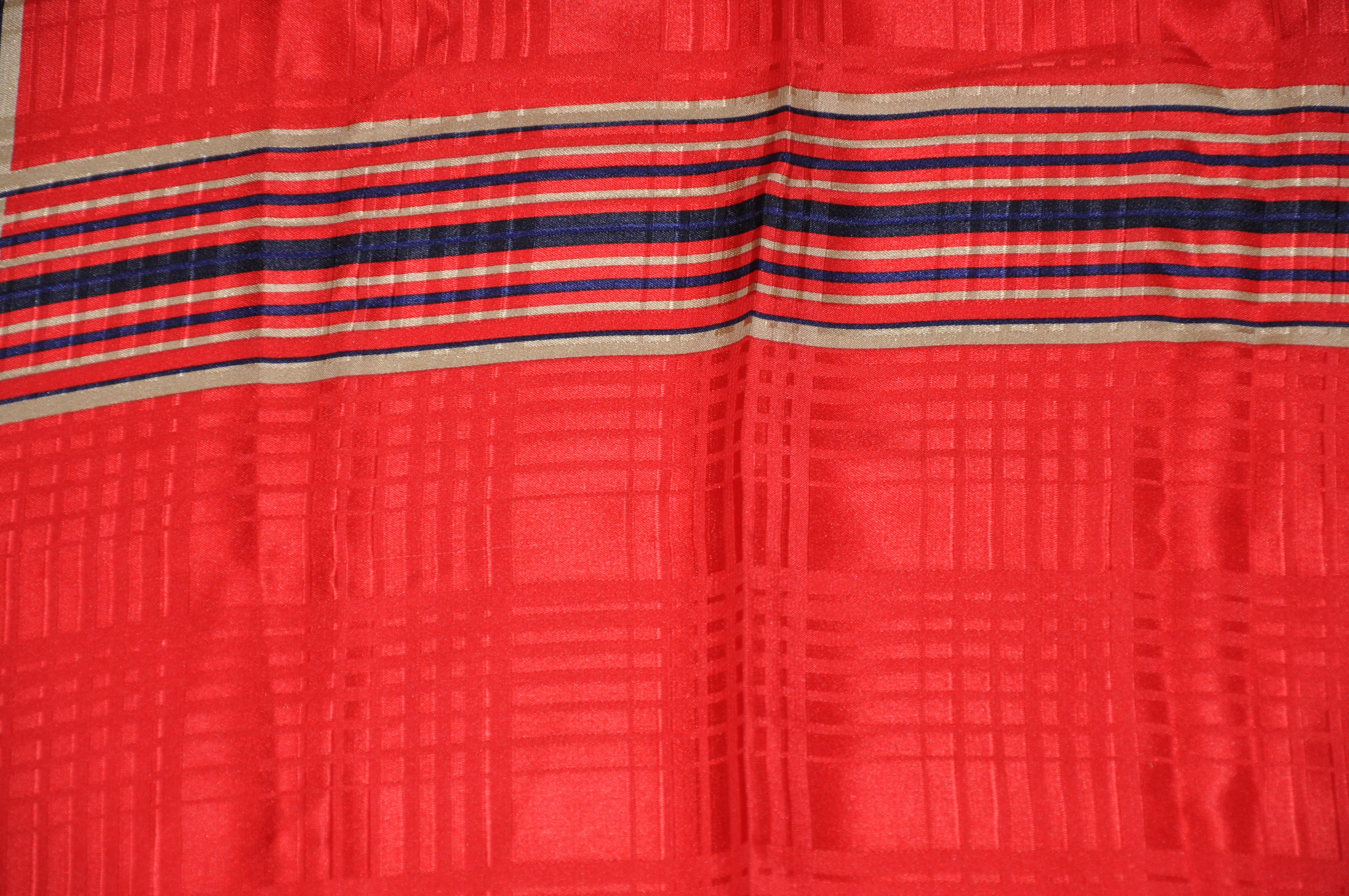 Ralph Lauren - Écharpe en soie à carreaux rouges, marines et crèmes, étiquette violette « Collection » Bon état - En vente à New York, NY