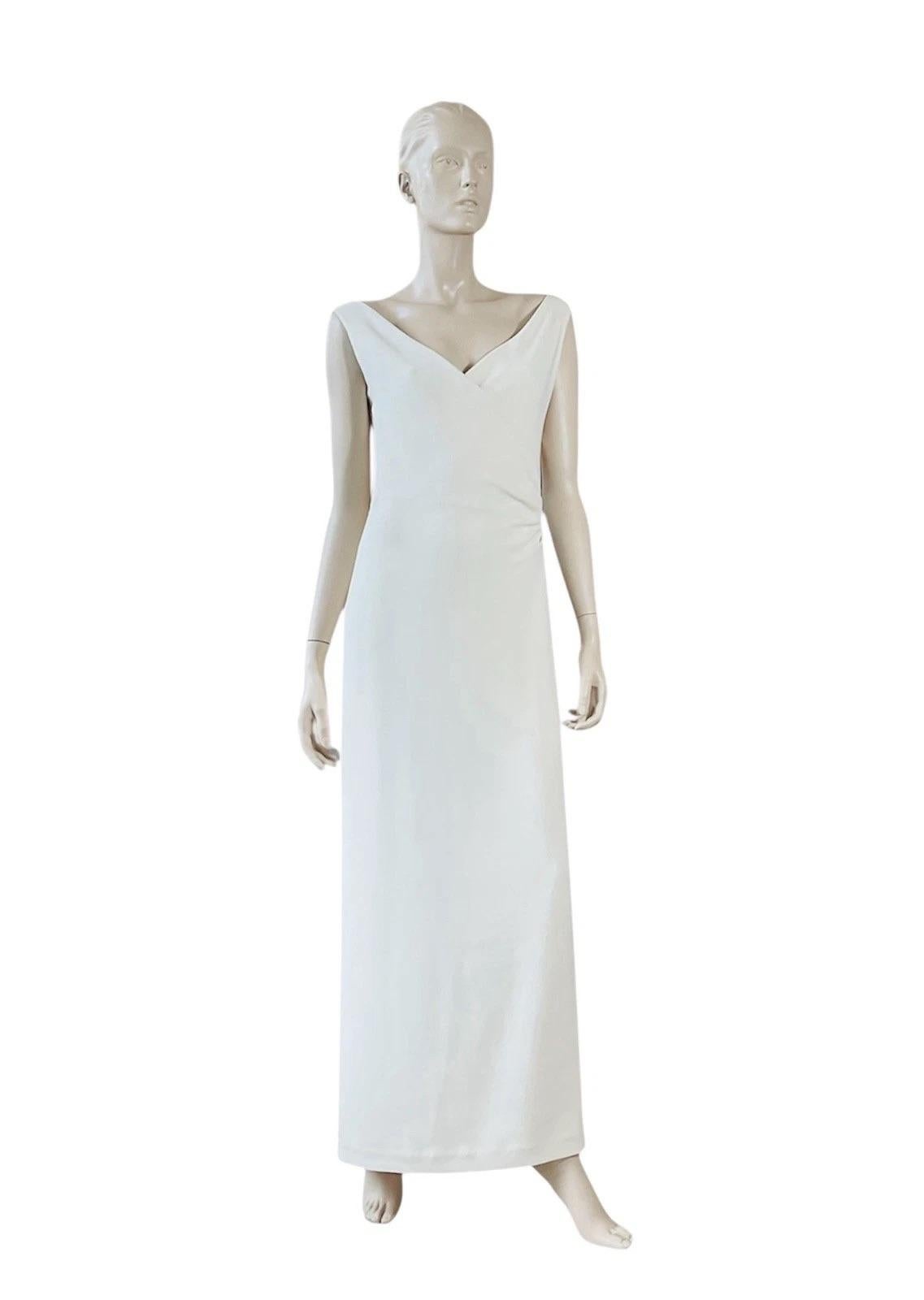Ralph Lauren Collection Silk V-neck Low Back wedding Gown Spring 2002 For Sale 2